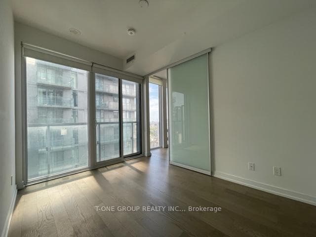28 Wellesley Street Unit 2905 photo 7