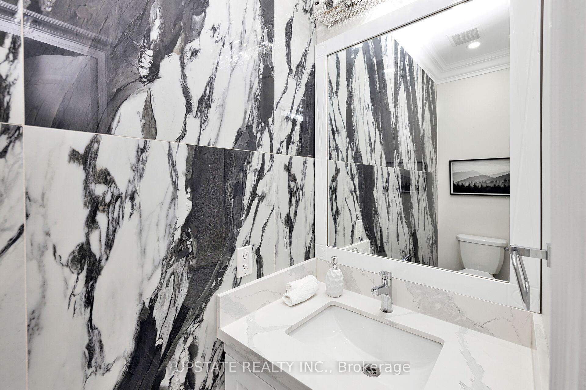 43 Dotchson Avenue photo 5