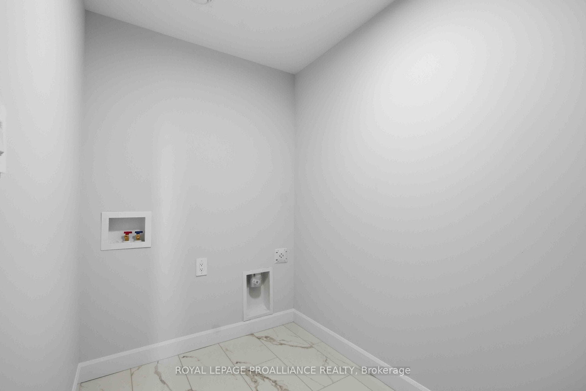 27 Schmidt Way photo 28