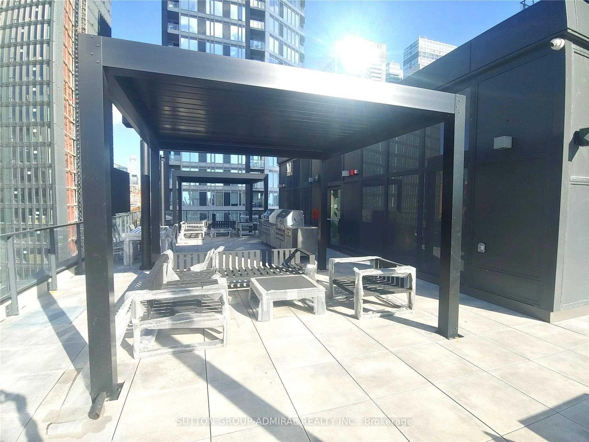 77 Shuter Street Unit 2113 photo 24