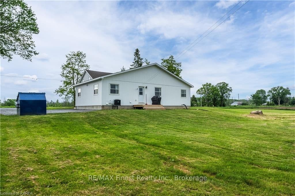 2255 MCINTYRE Road photo 47