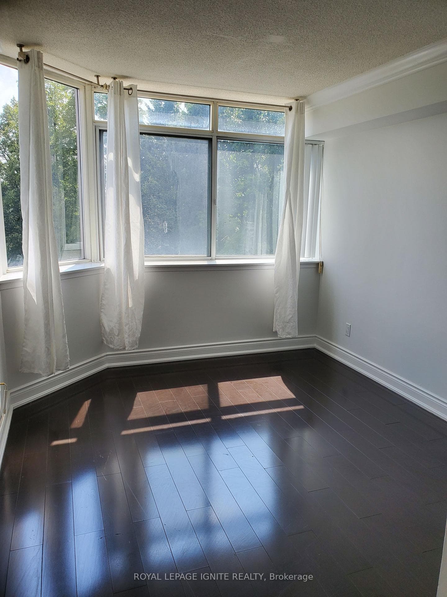 11753 Sheppard Avenue Unit 324 photo 8