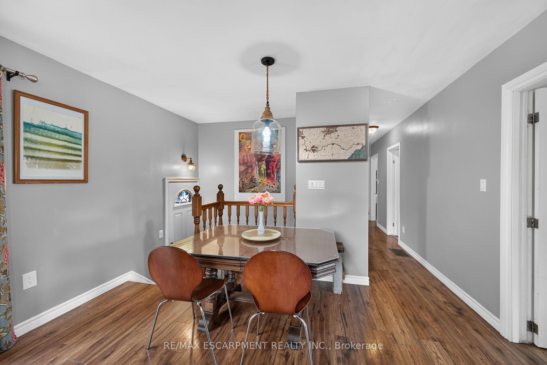 251 Mackenzie Crescent photo 17