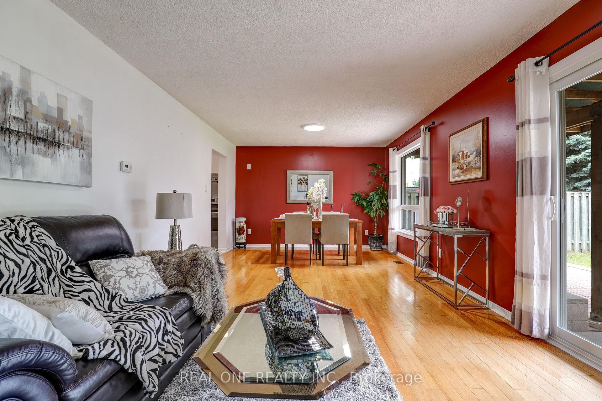 45 Saintsbury Square photo 19