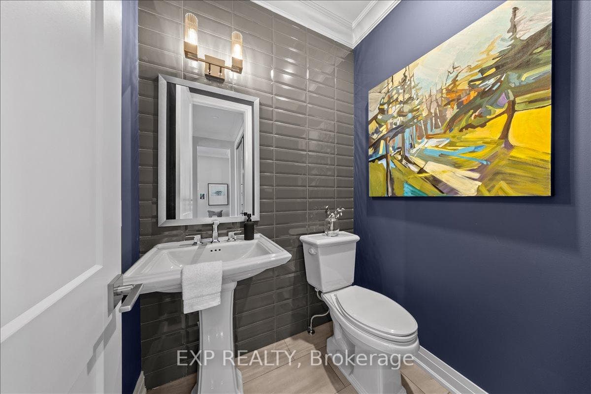 Images provided are to showcase builder finishes.