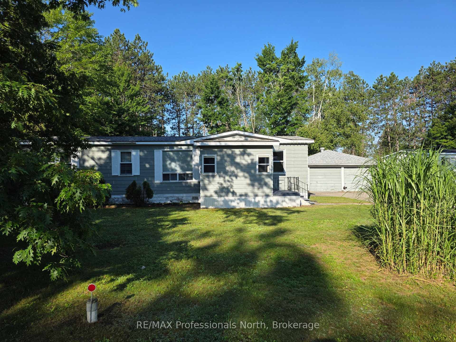1024 Lutterworth Pines Road photo 2