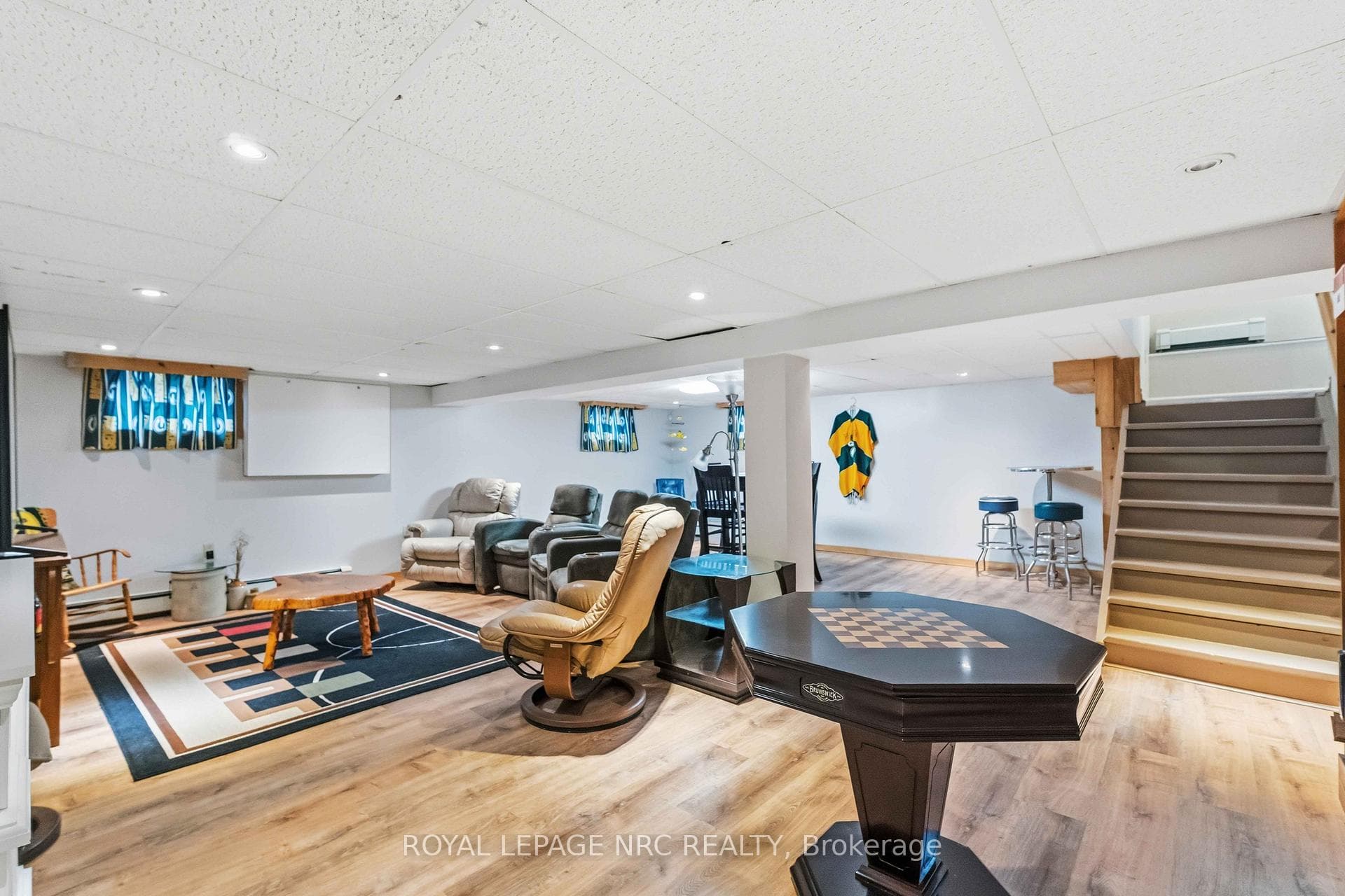 133 Lakeshore Road photo 26