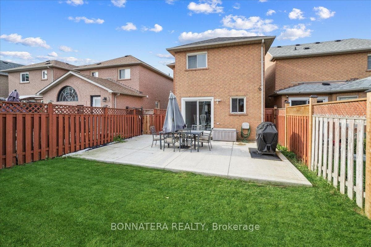 31 Fiddleneck Crescent photo 28