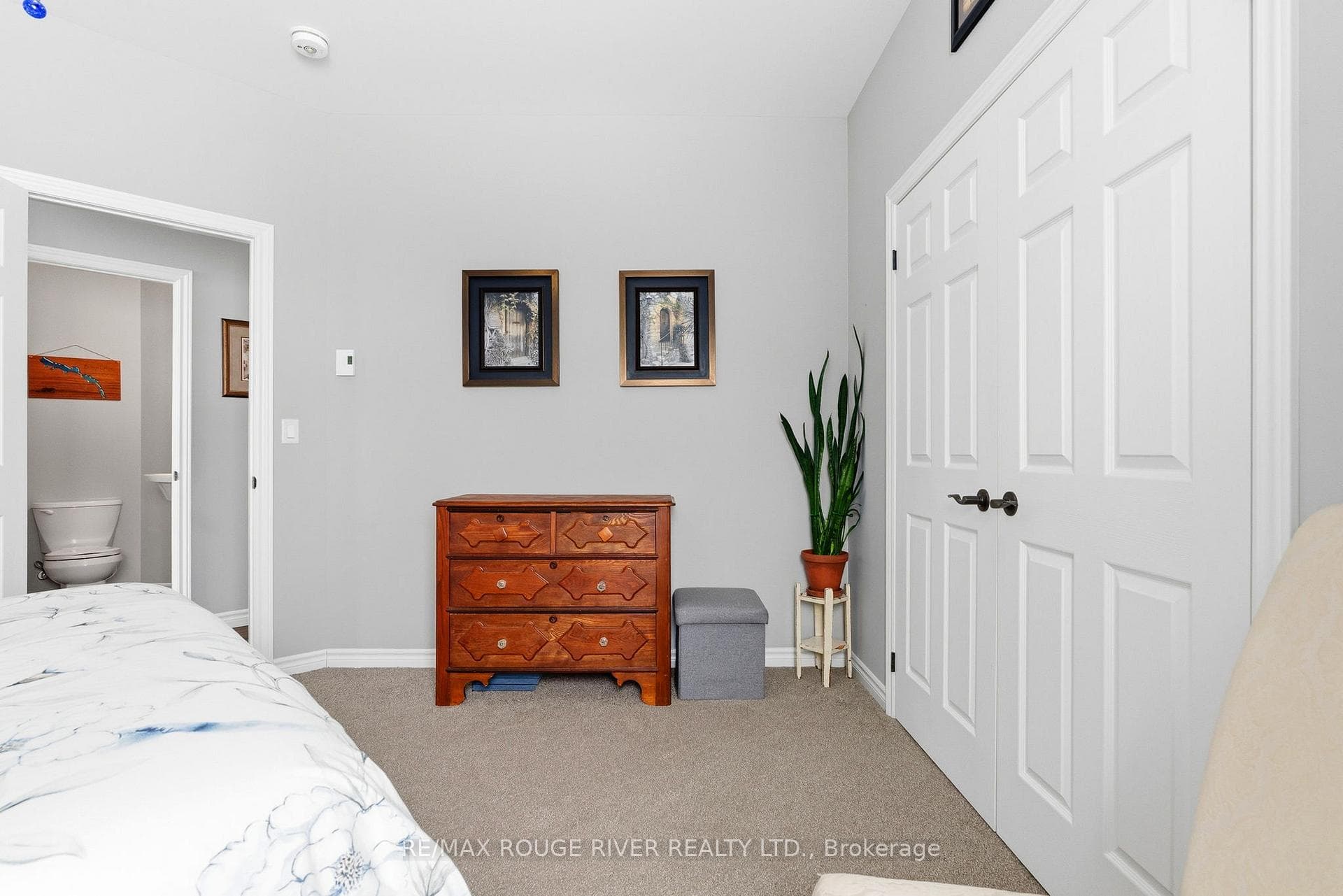 300 Croft Street Unit 1101 photo 21