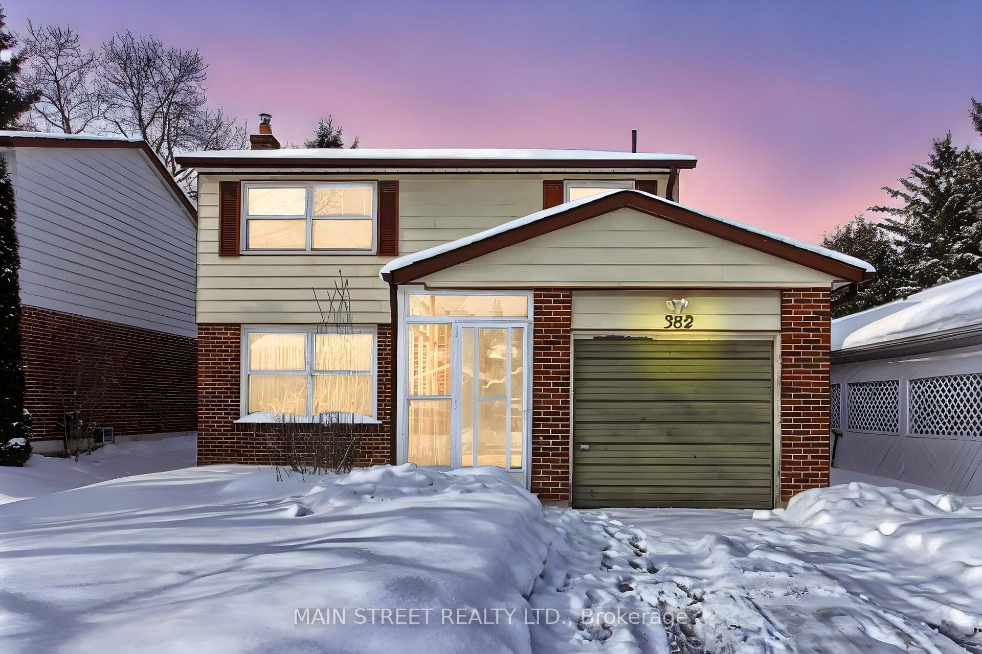 382 Handley Crescent photo 1
