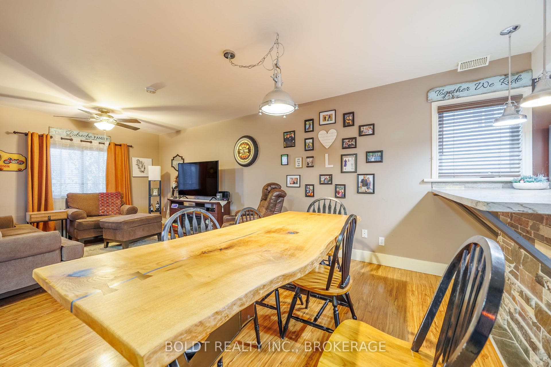 19 Patricia Avenue photo 9