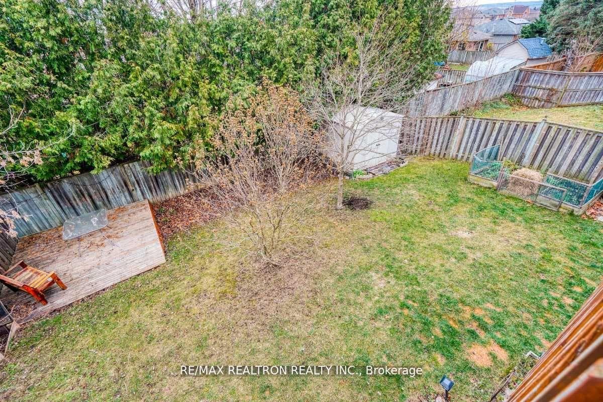 59 Metcalfe Drive photo 29