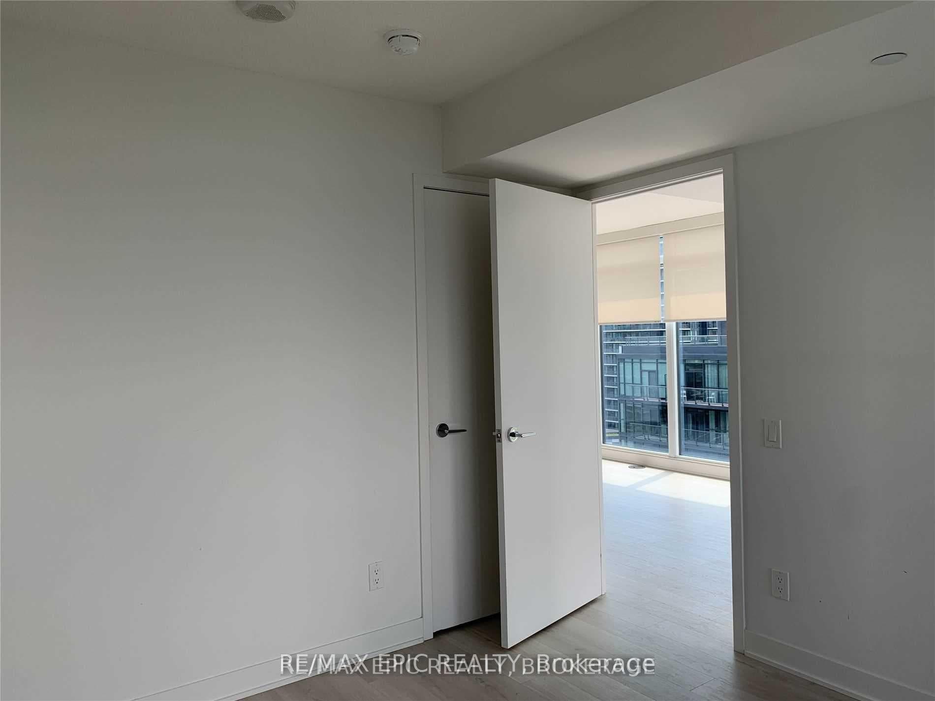 80 Queens Wharf Road Unit 1703 photo 12