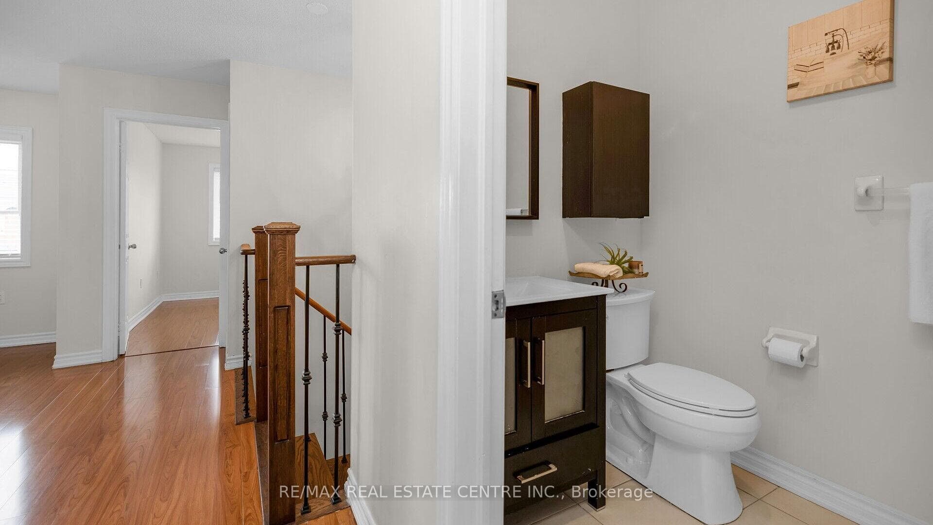 113 Nathaniel Crescent photo 19