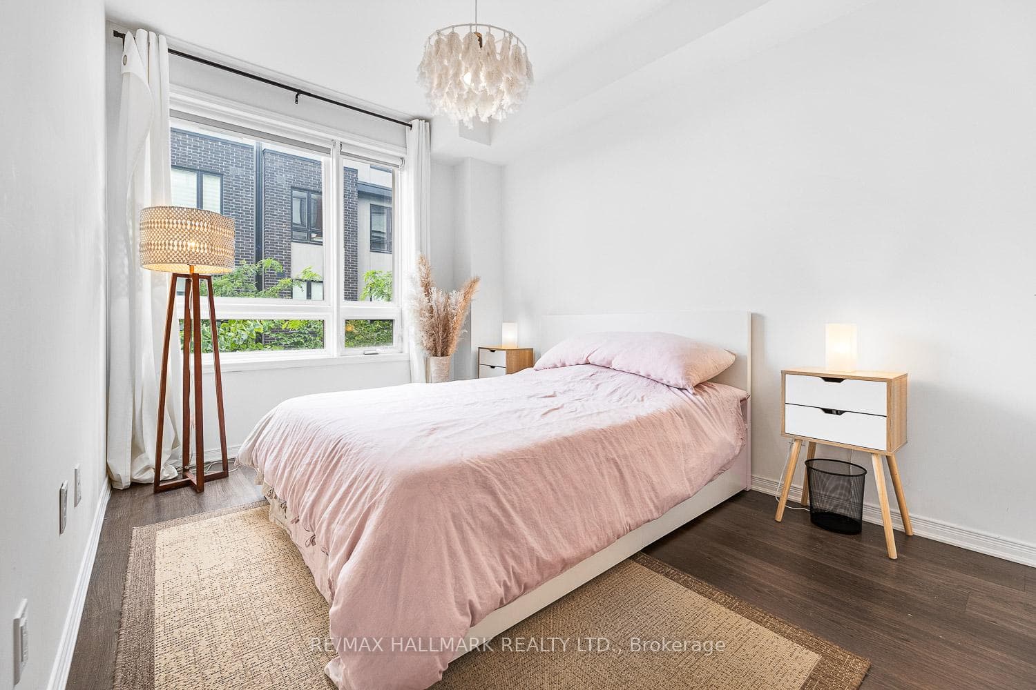 1110 Briar Hill Avenue Unit 201 photo 16