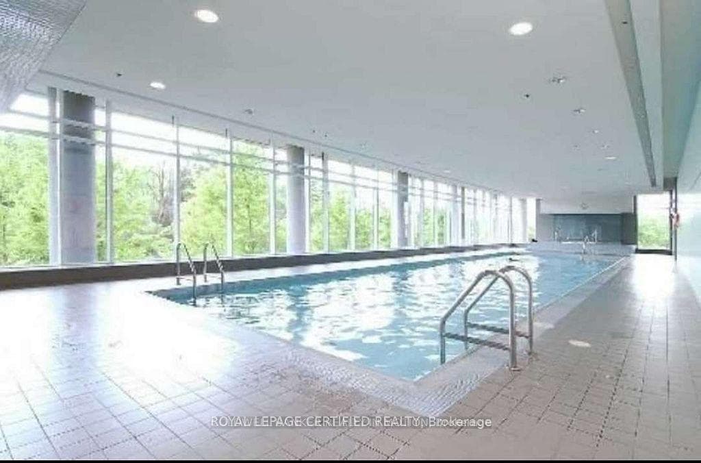 2885 Bayview Avenue Unit 429 photo 13
