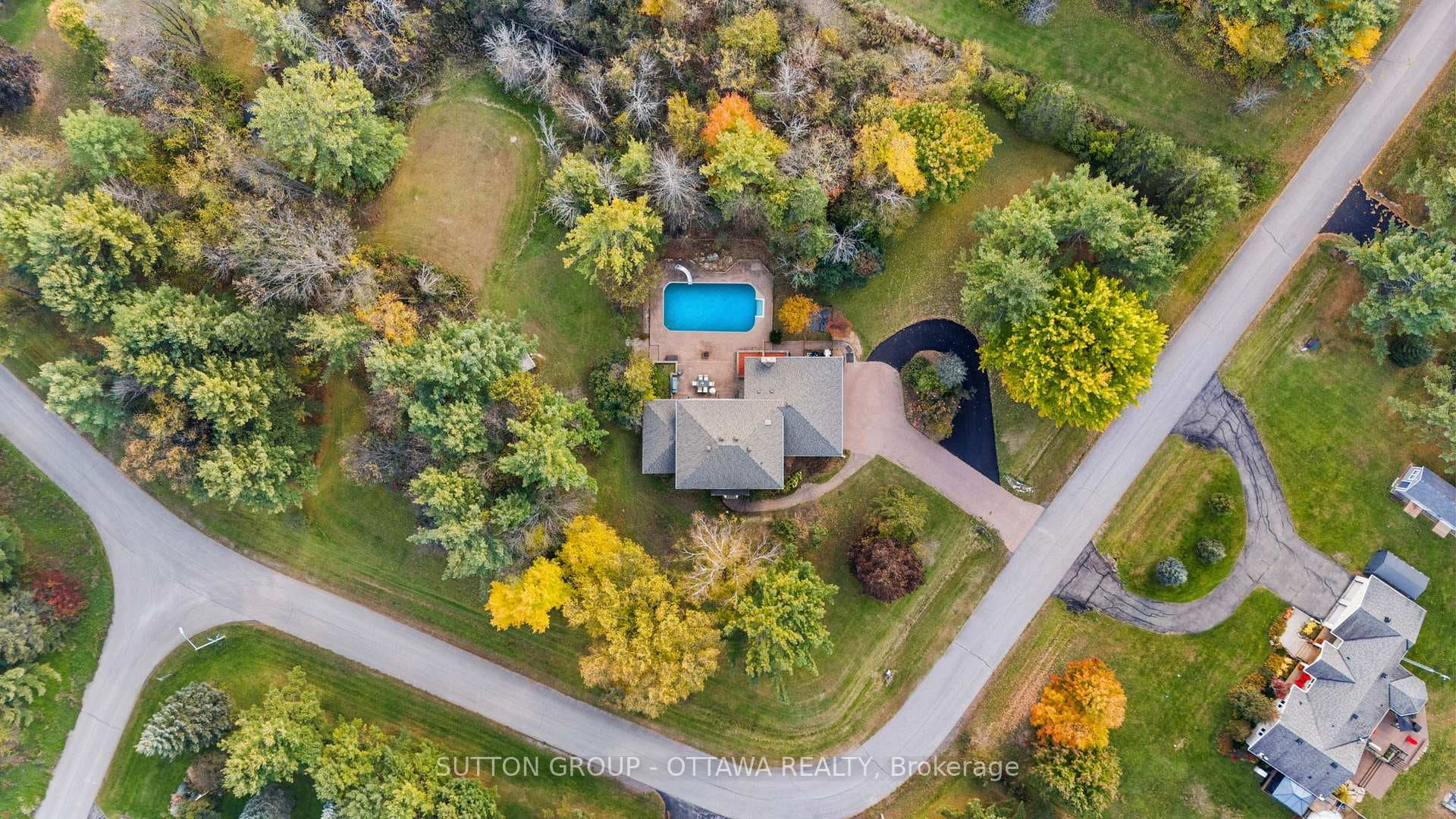 7 ROLSTON Way photo 41
