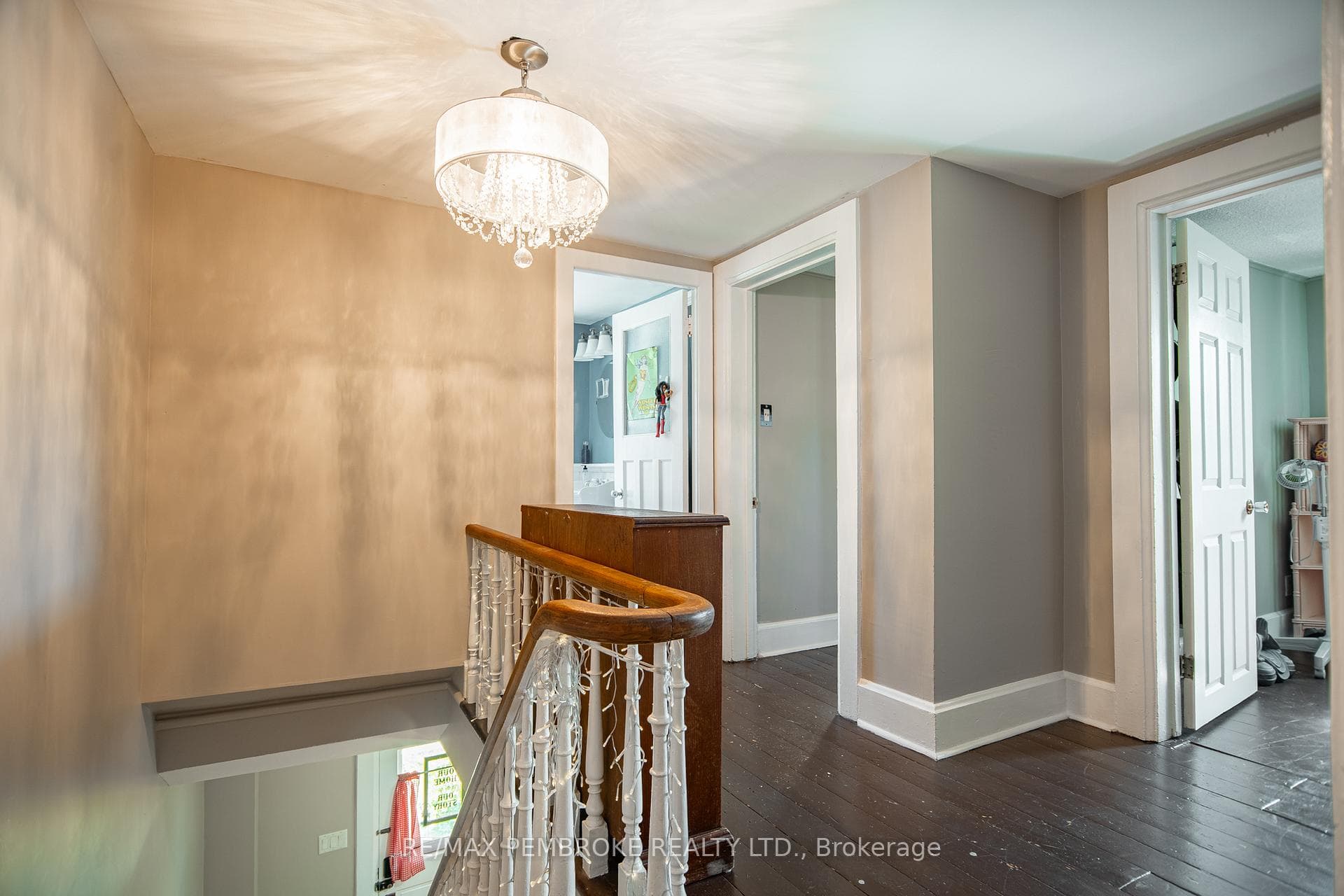 259 Isabella Street photo 26