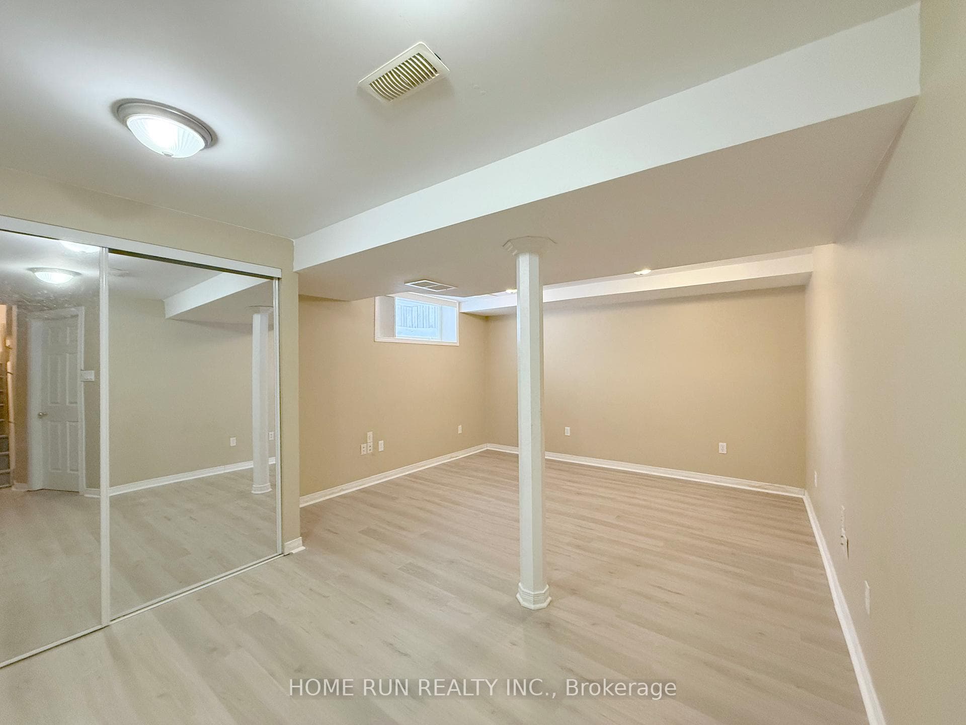 95 Hemlo Crescent photo 29