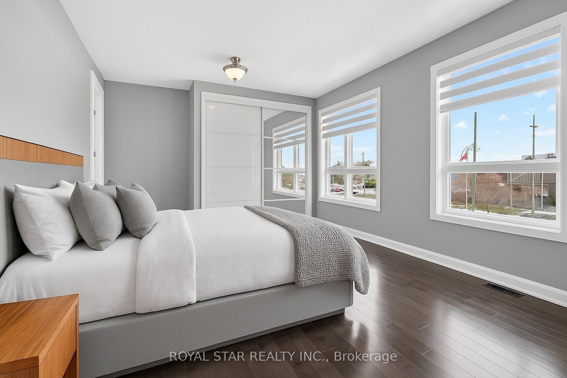 17 Rideau Heights Drive photo 25