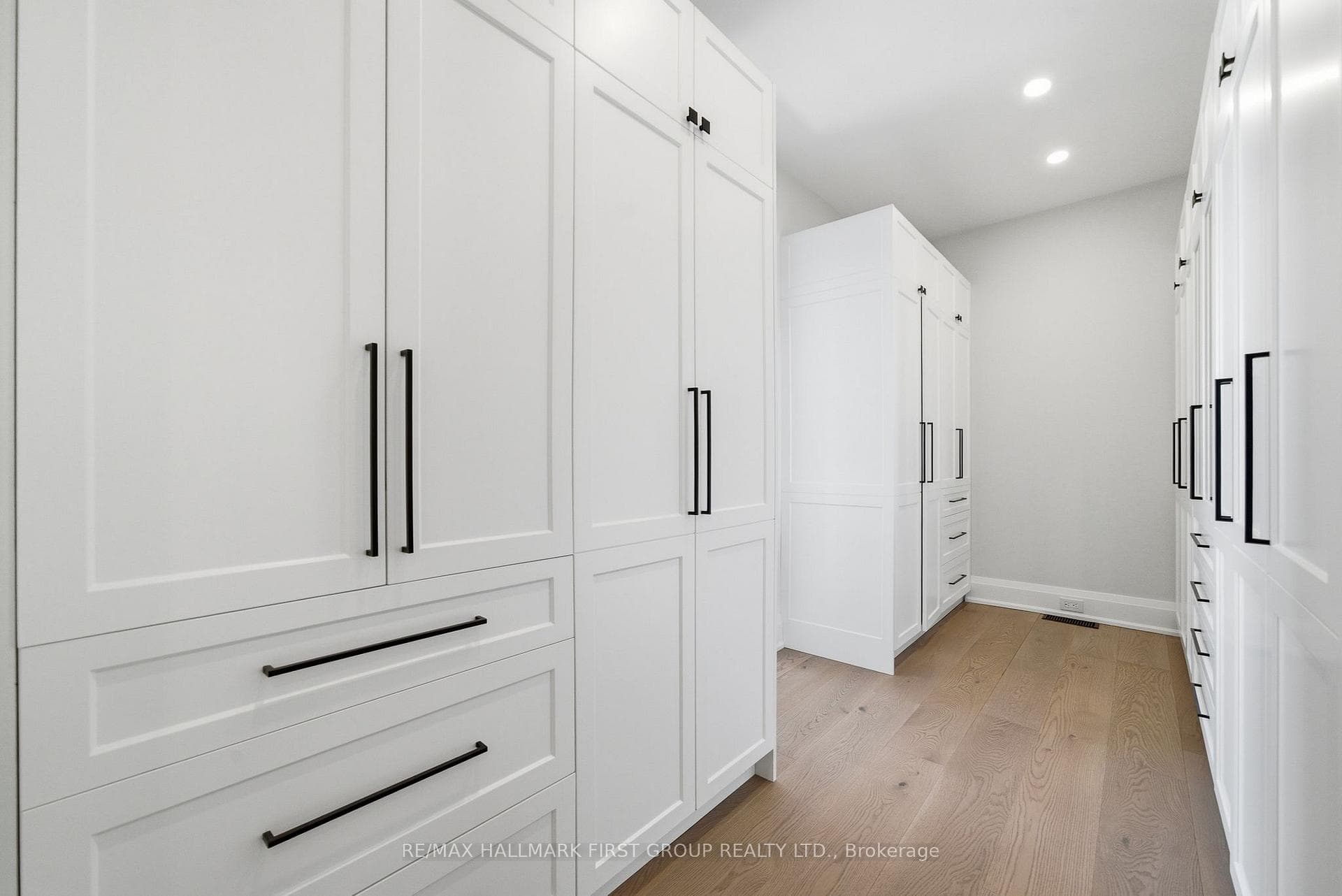 13 Archibald Court photo 42