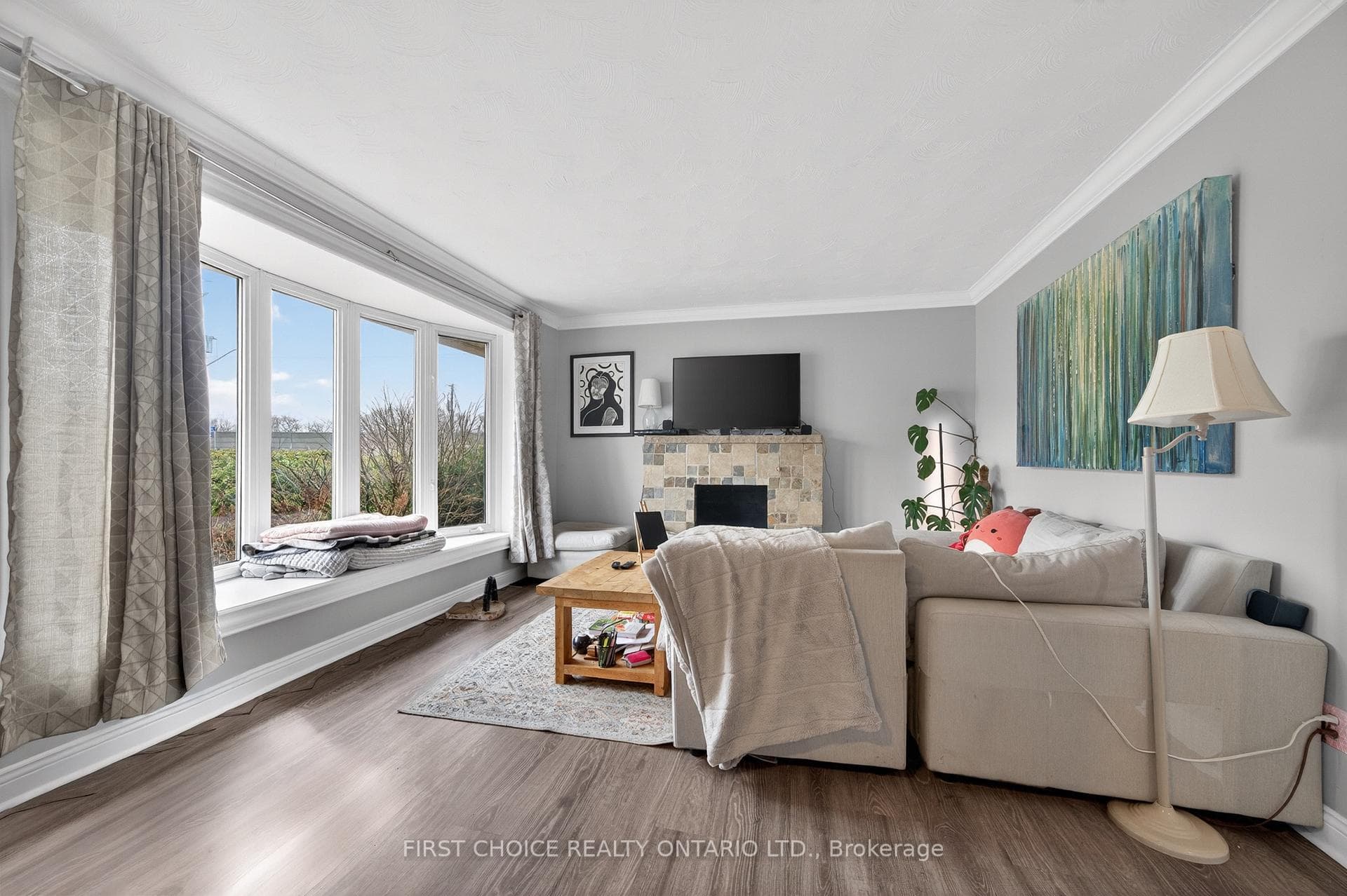 1307 Aurele Street photo 2