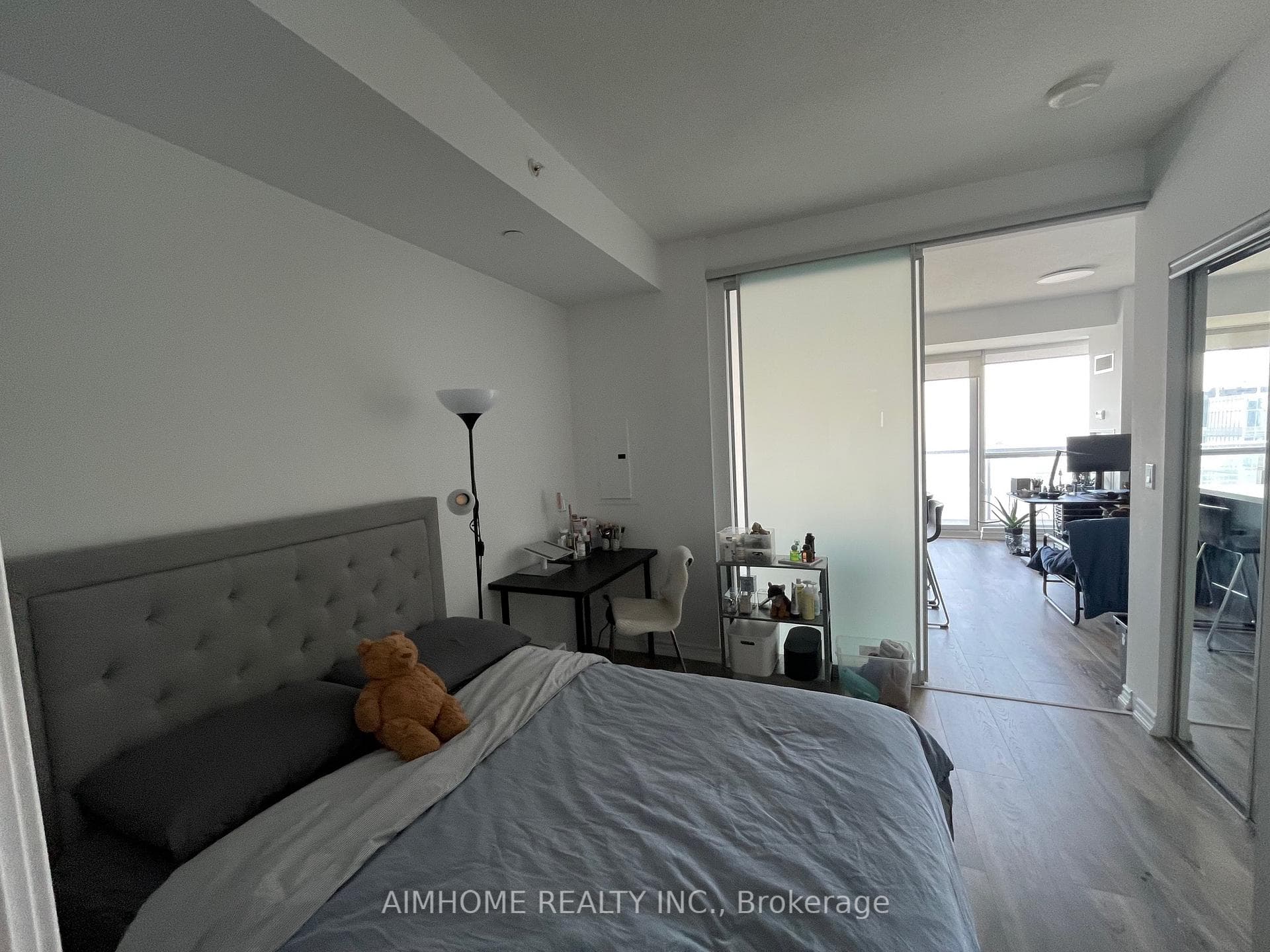 386 YONGE Street Unit 4311 photo 8