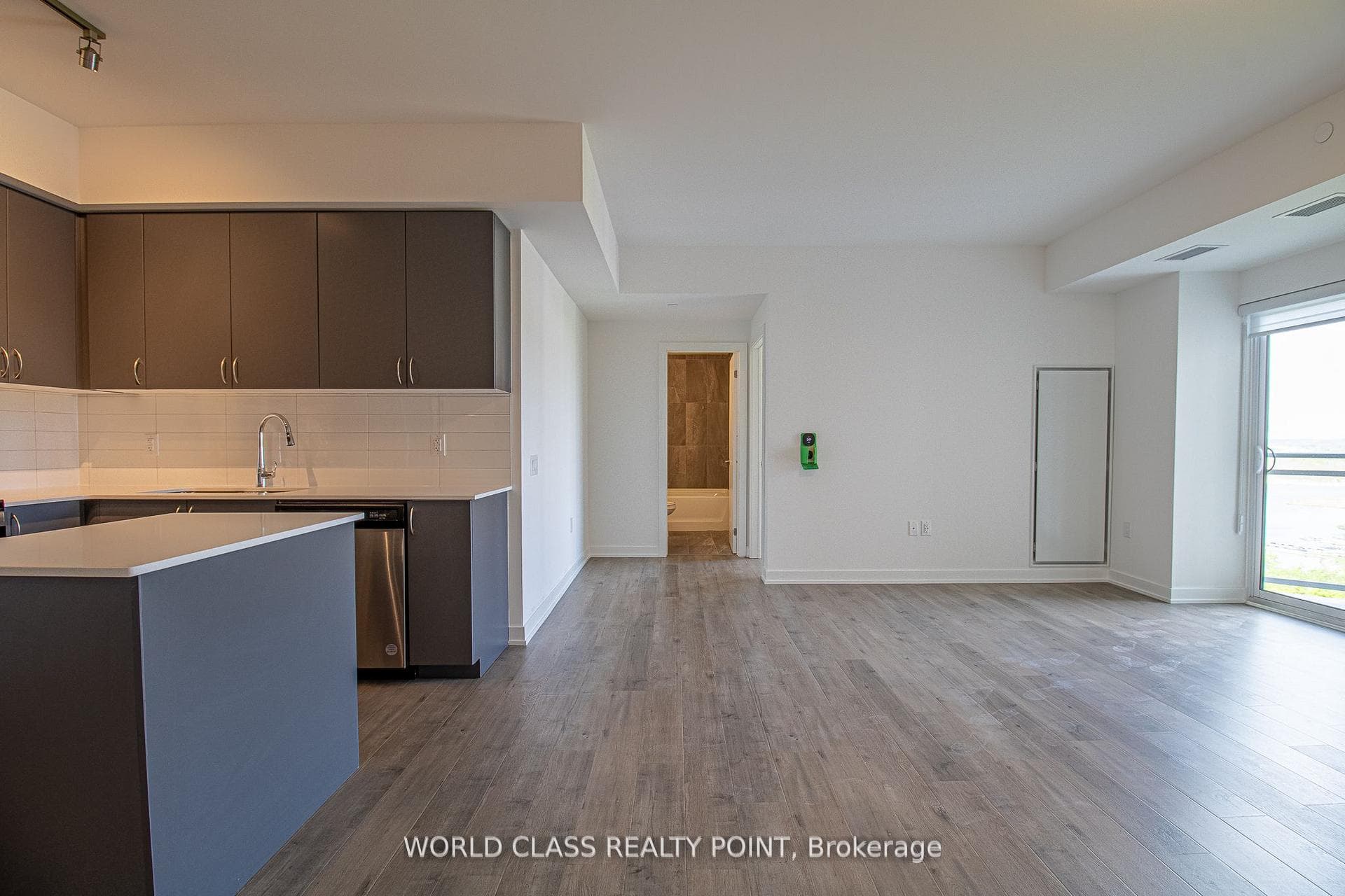 56 Lakeside Terrace Unit 1007 photo 6