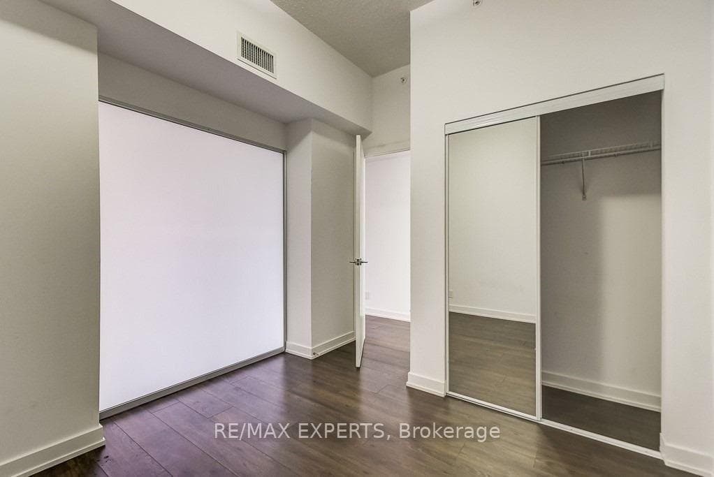 2220 Lake Shore Boulevard Unit 608 photo 6