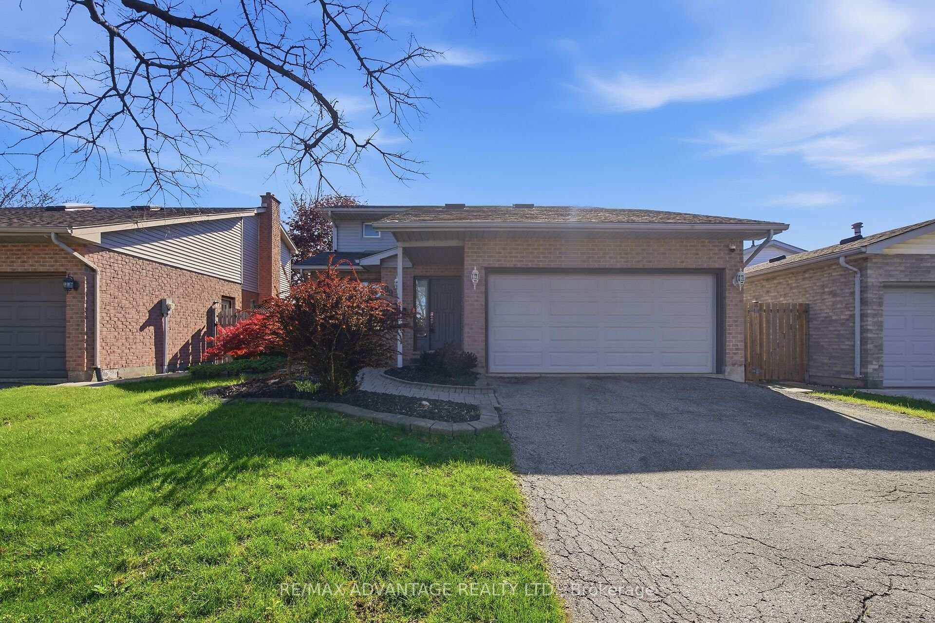 99 Conway Lane photo 3
