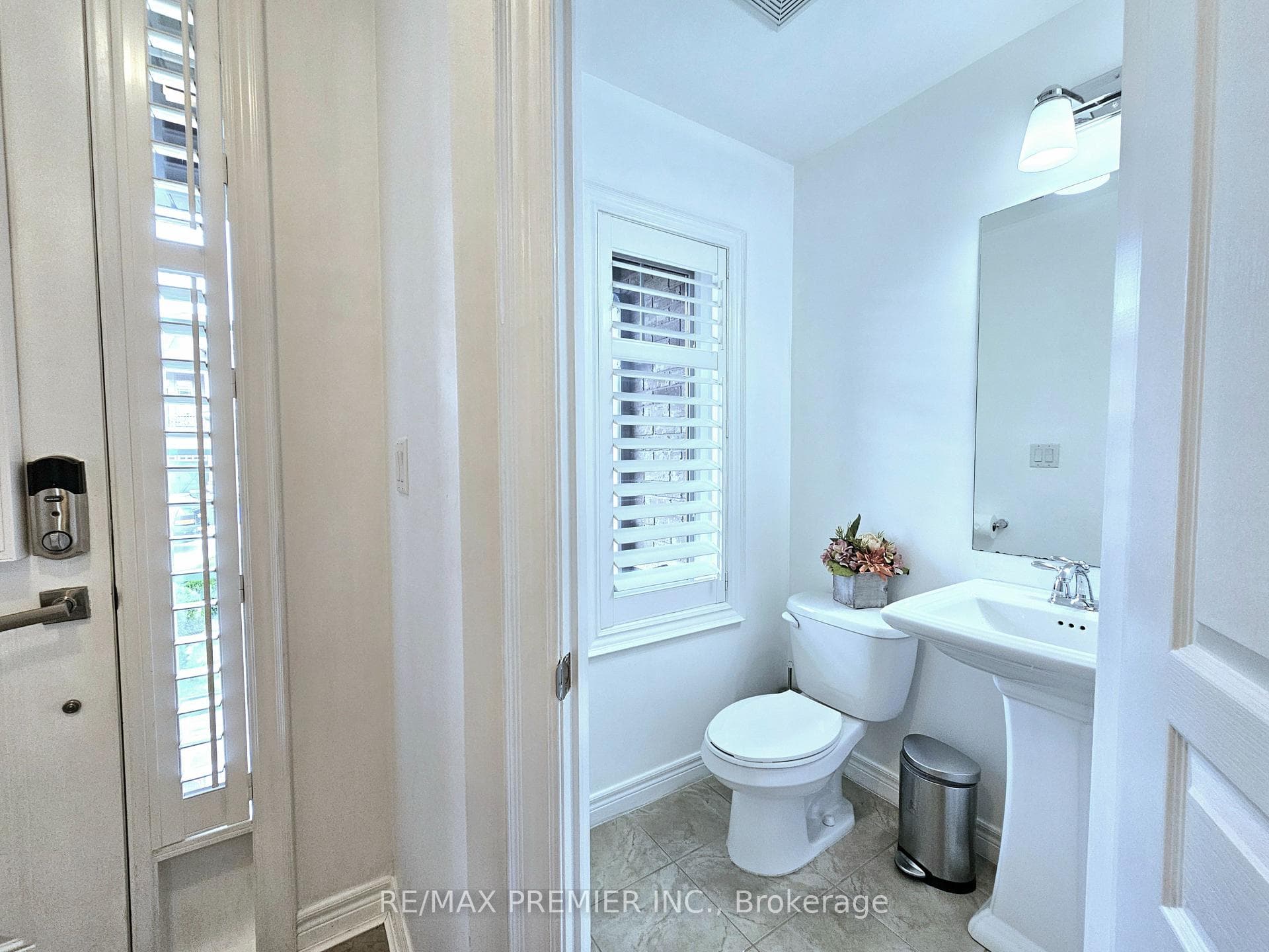 61 Sexton Crescent photo 9