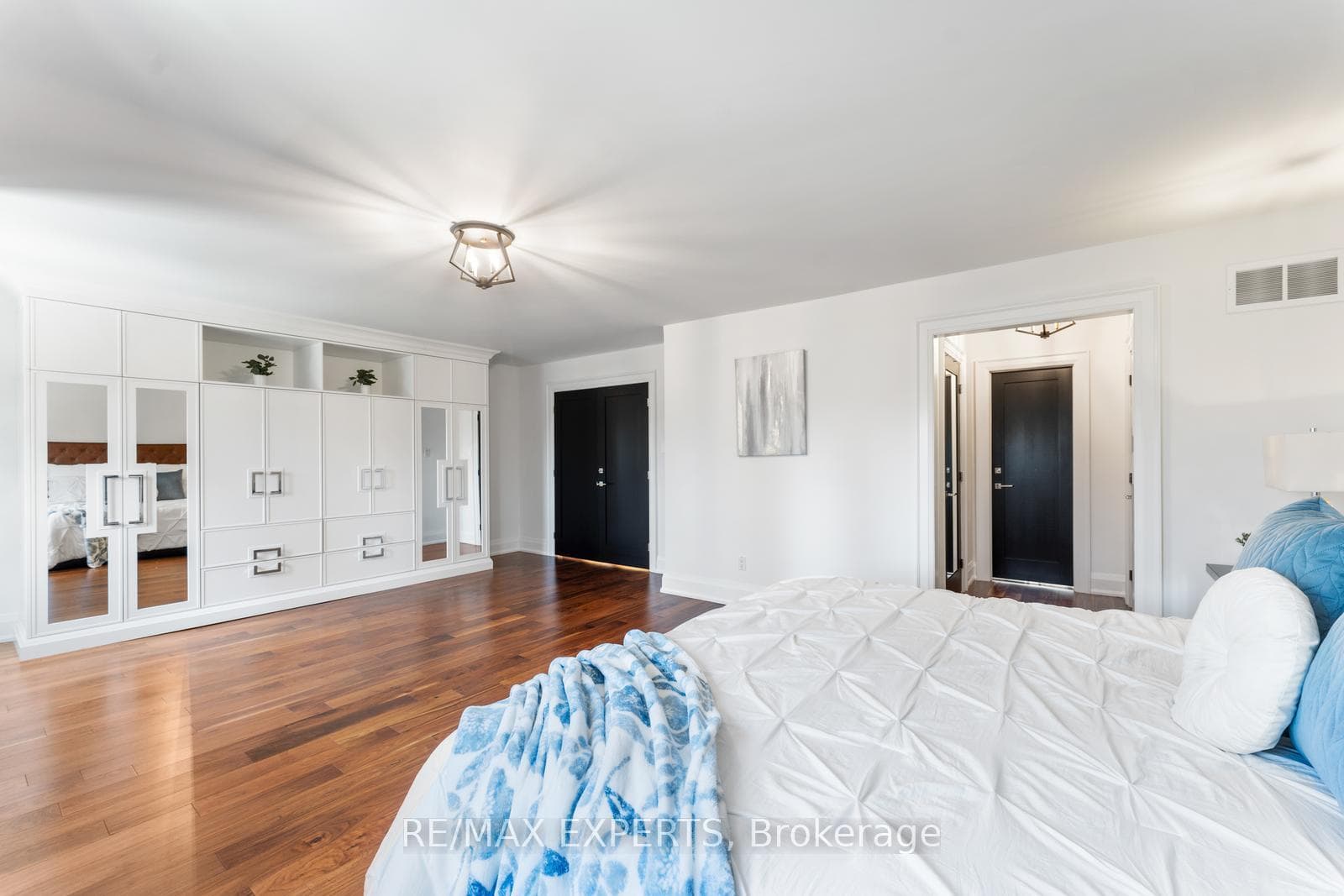126 Mellings Drive photo 22