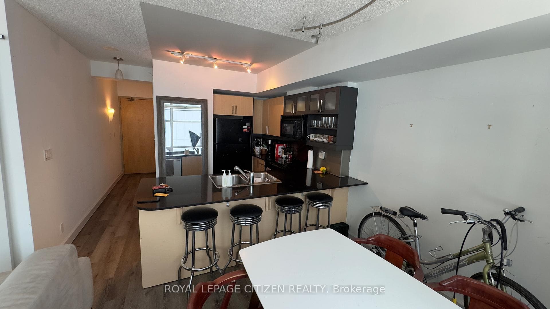 350 Wellington Street Unit 317 photo 10