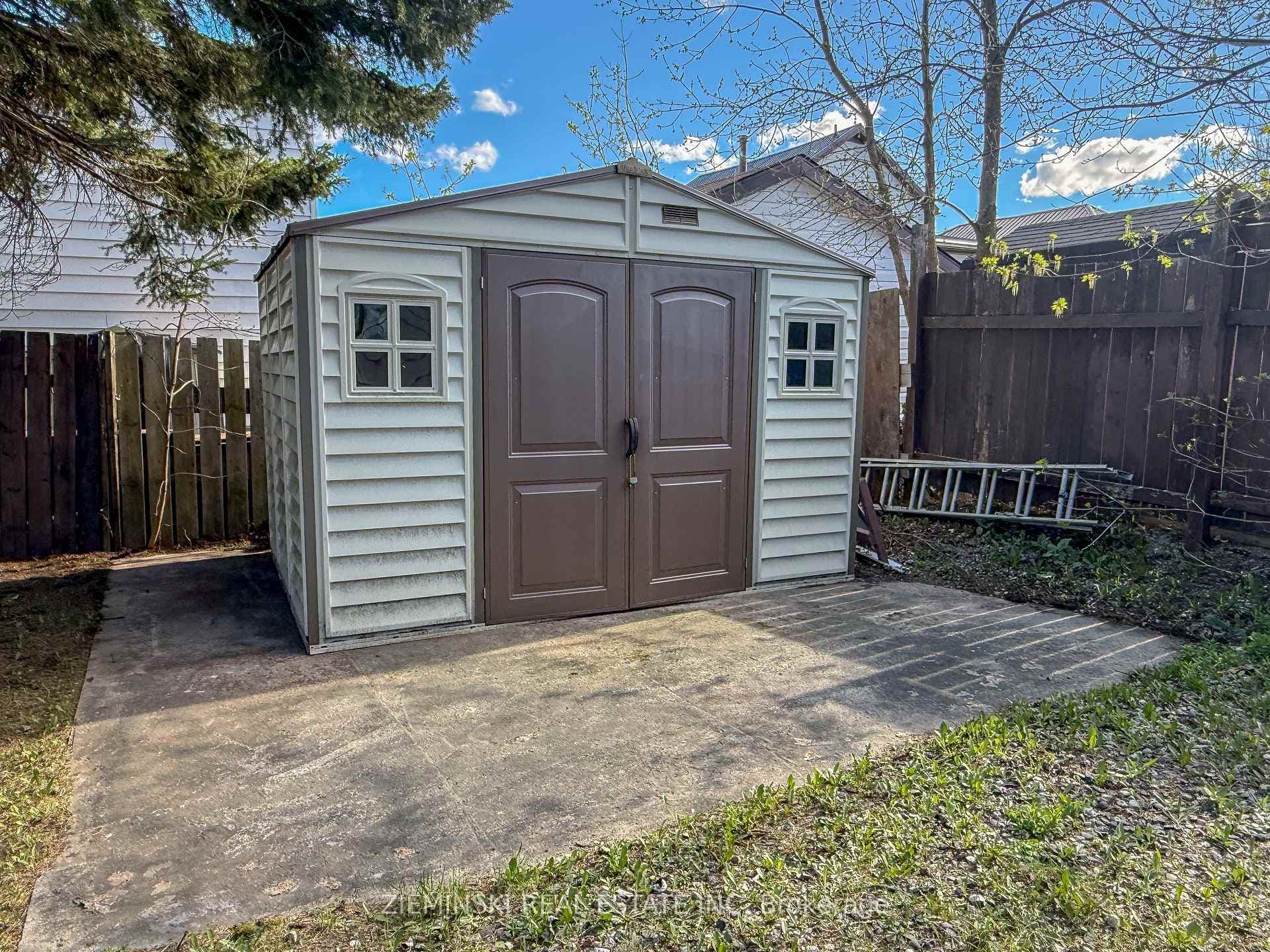 403 Scott Street photo 29