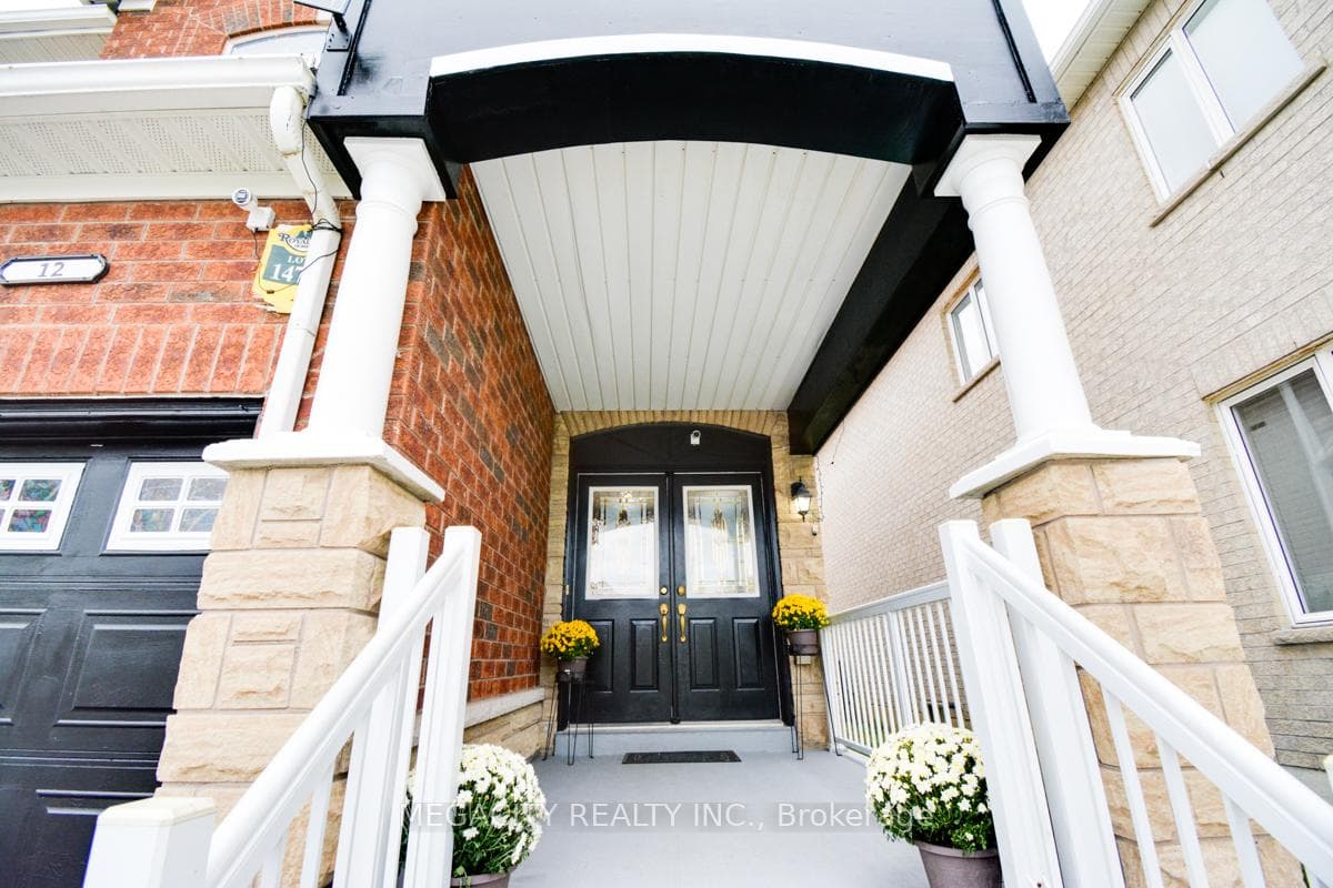 12 Dewridge Court photo 4