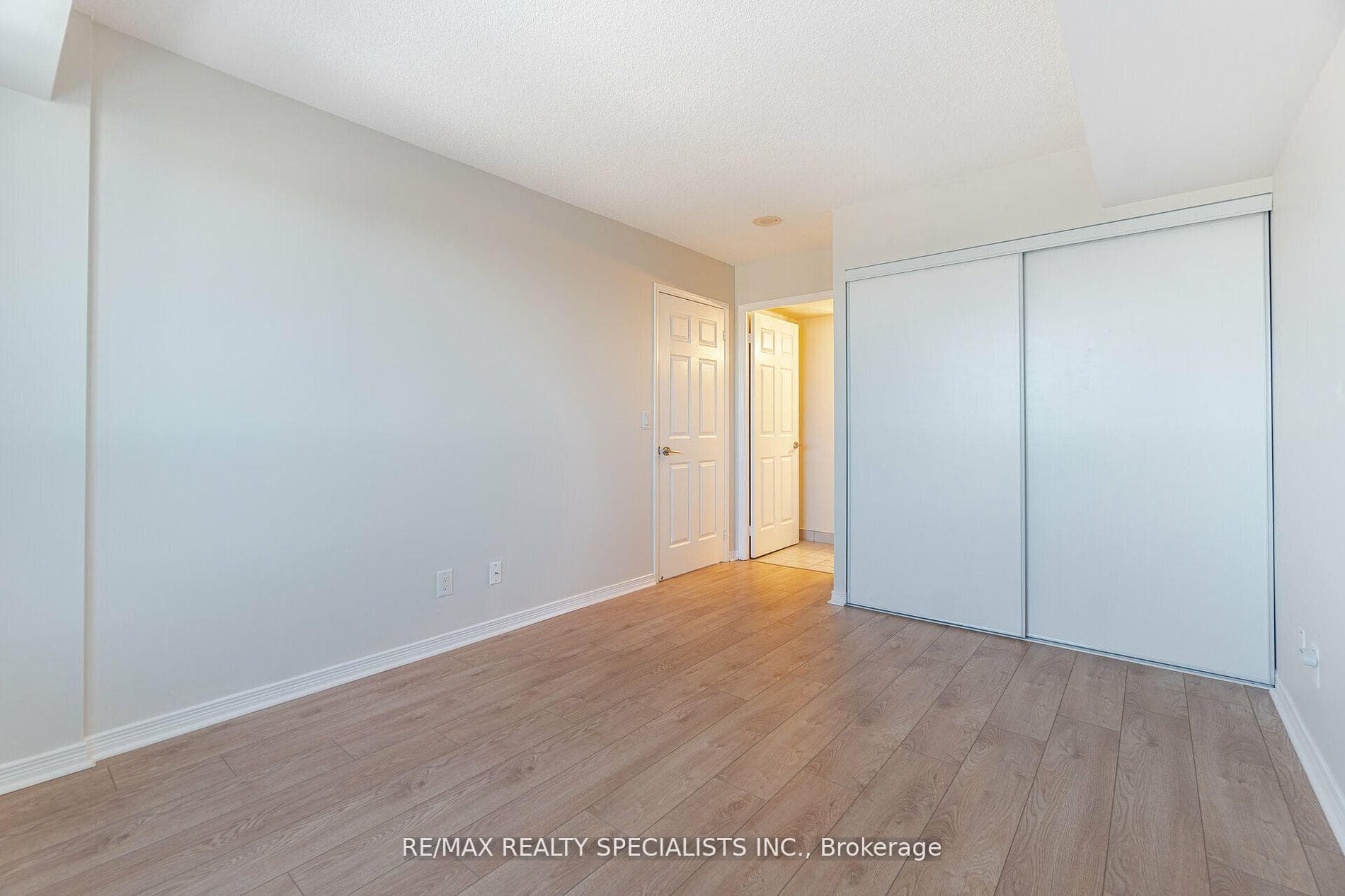 3 Michael Power Place Unit 1807 photo 27