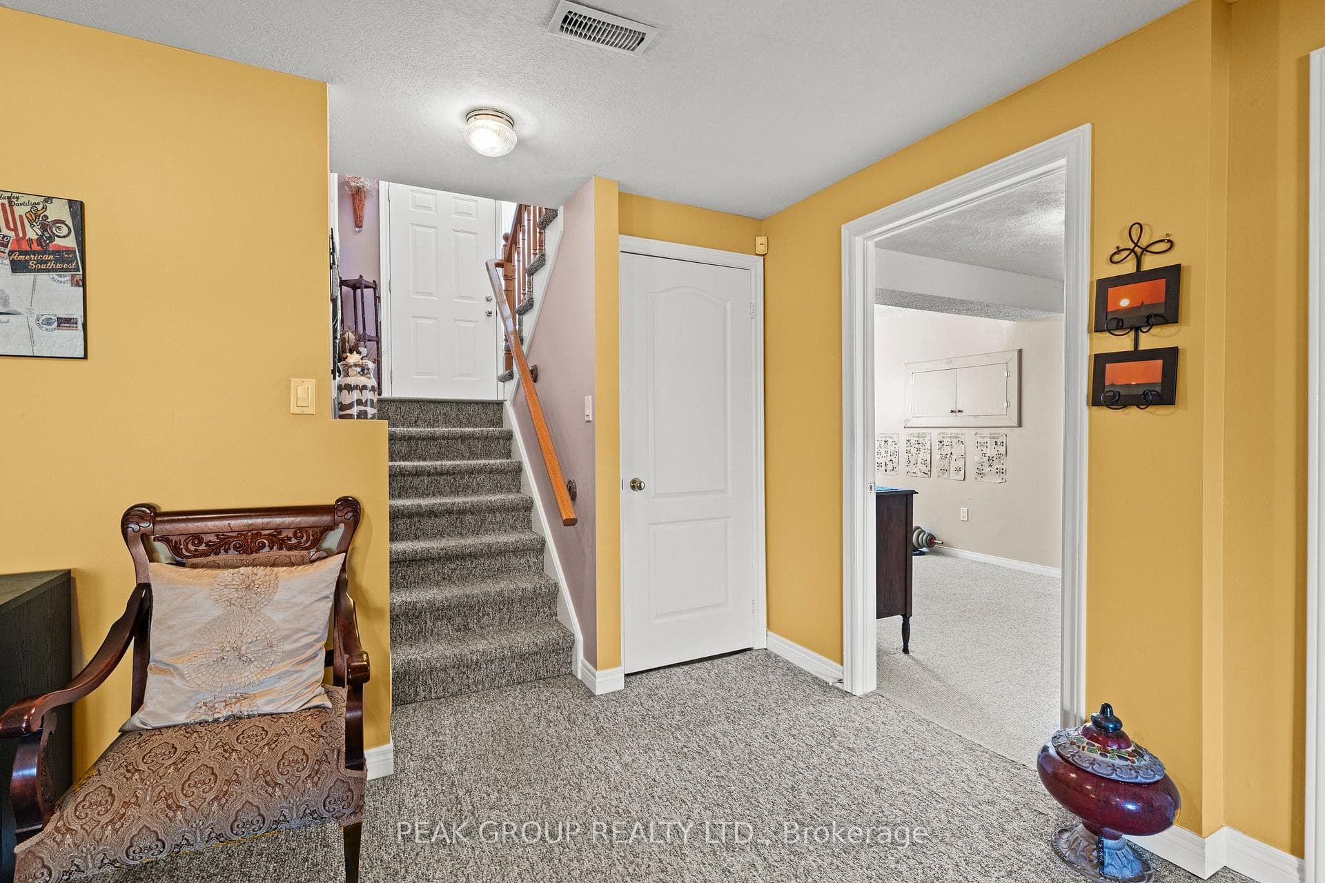 7876 Charnwood Avenue photo 18