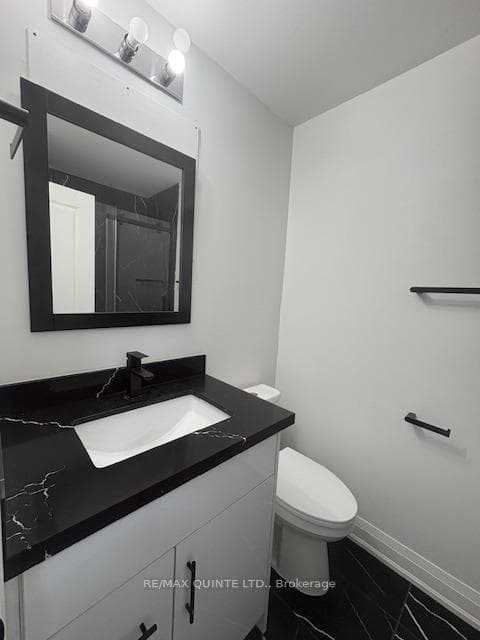 23 Robertson Lane photo 12