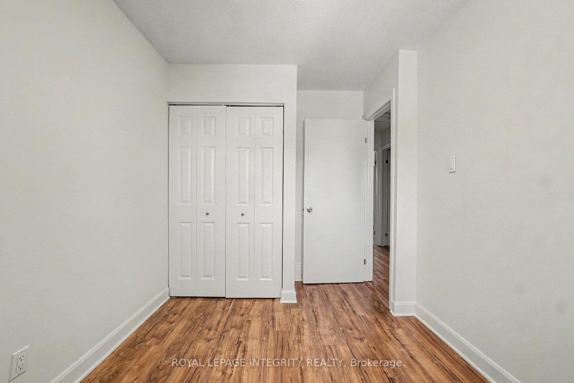1507 Ballard Court Unit 2 photo 24