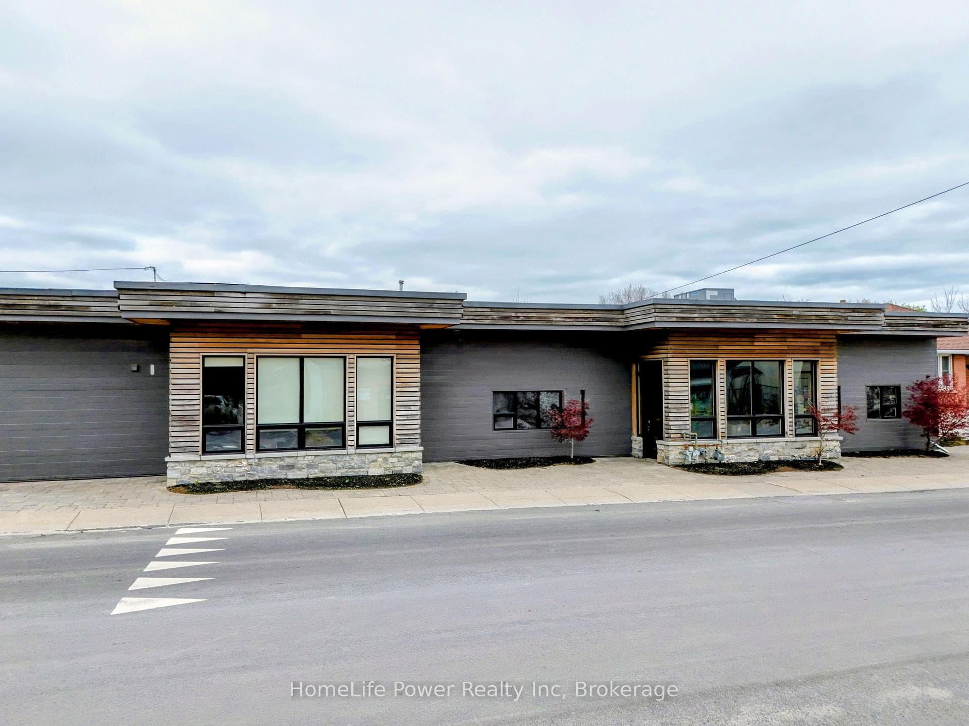 141 Hickson Avenue Unit 12 photo 1