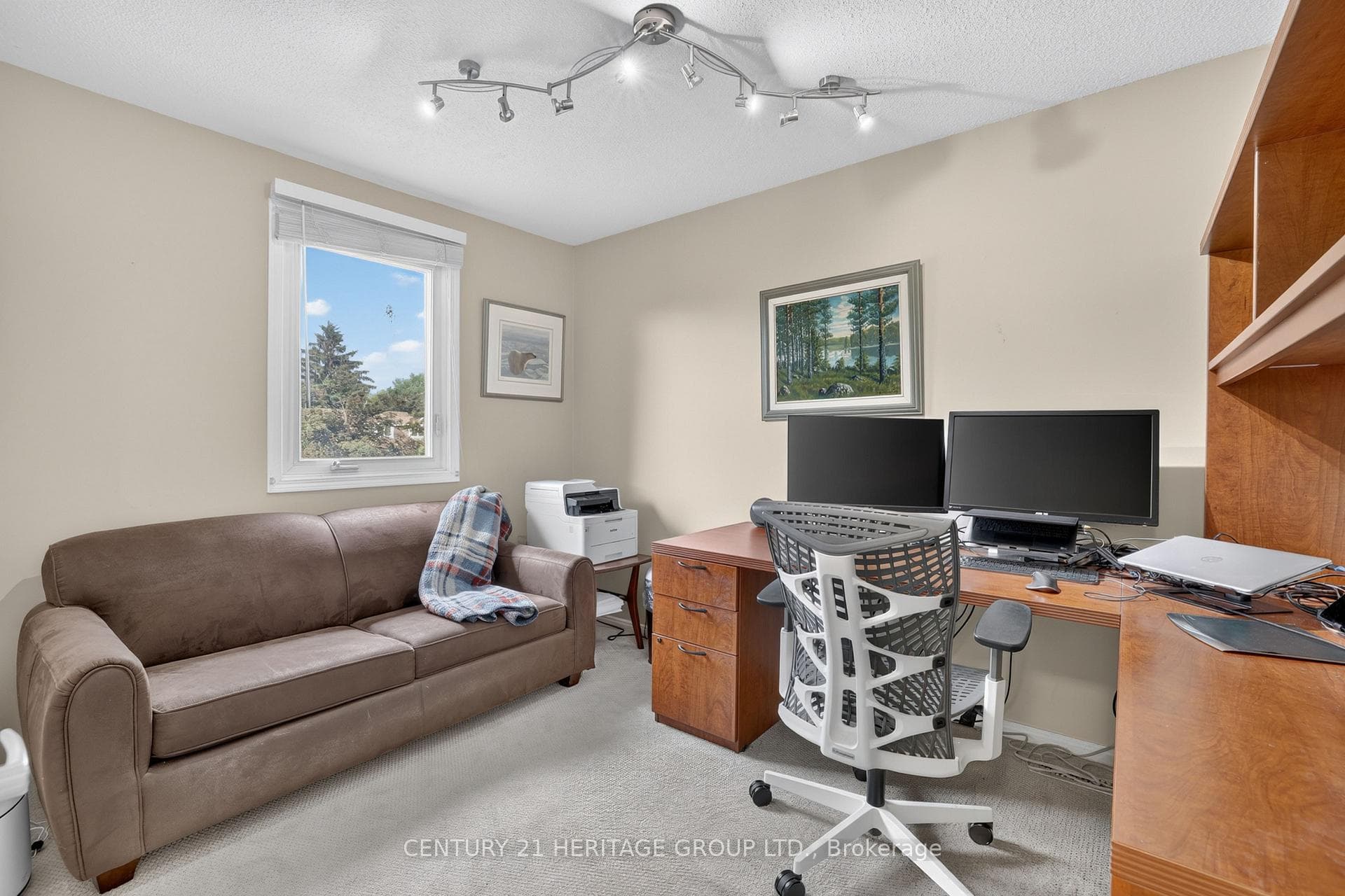 28 Innis Crescent photo 32