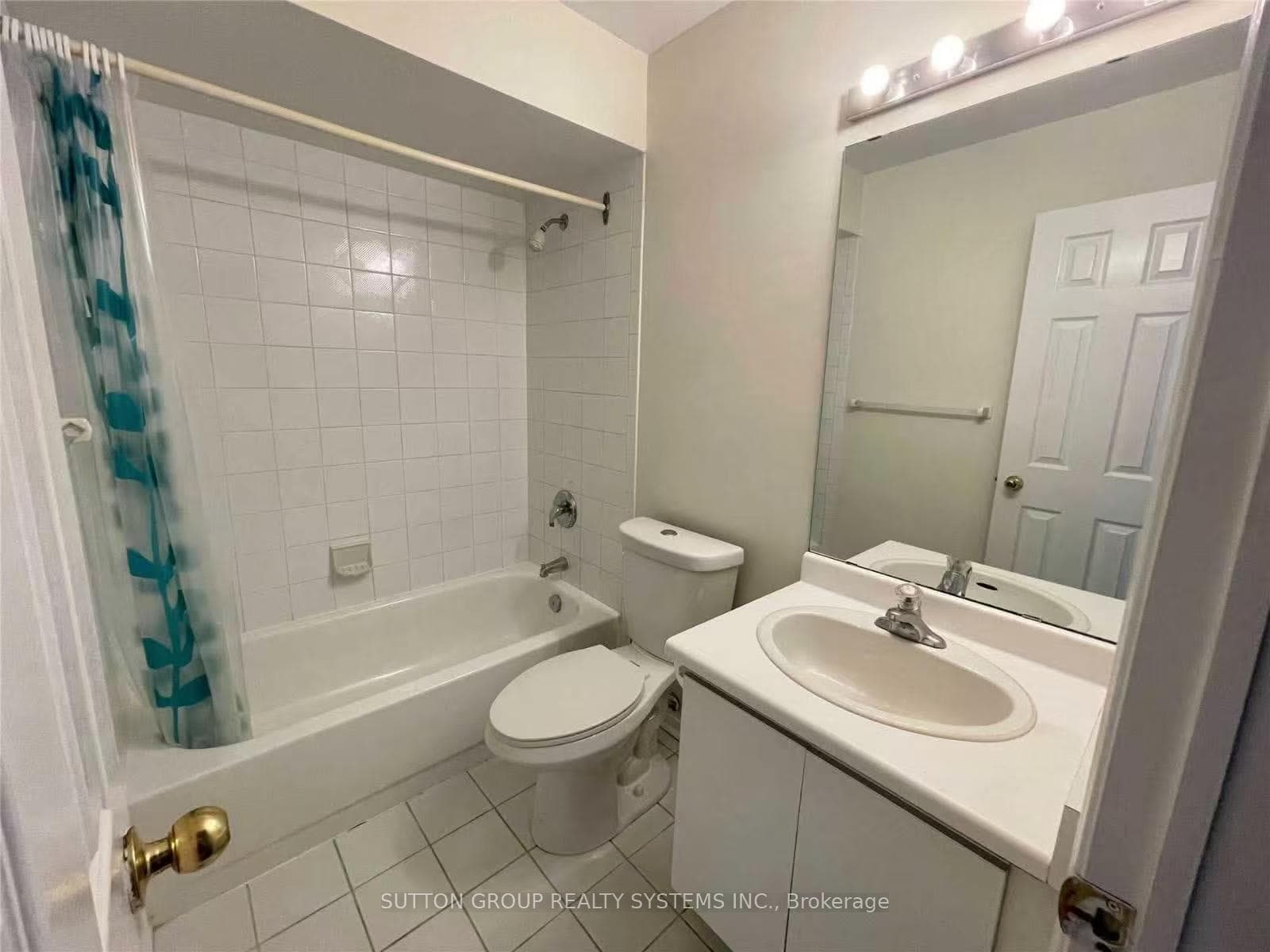 2275 Credit Valley Road Unit 100 photo 11