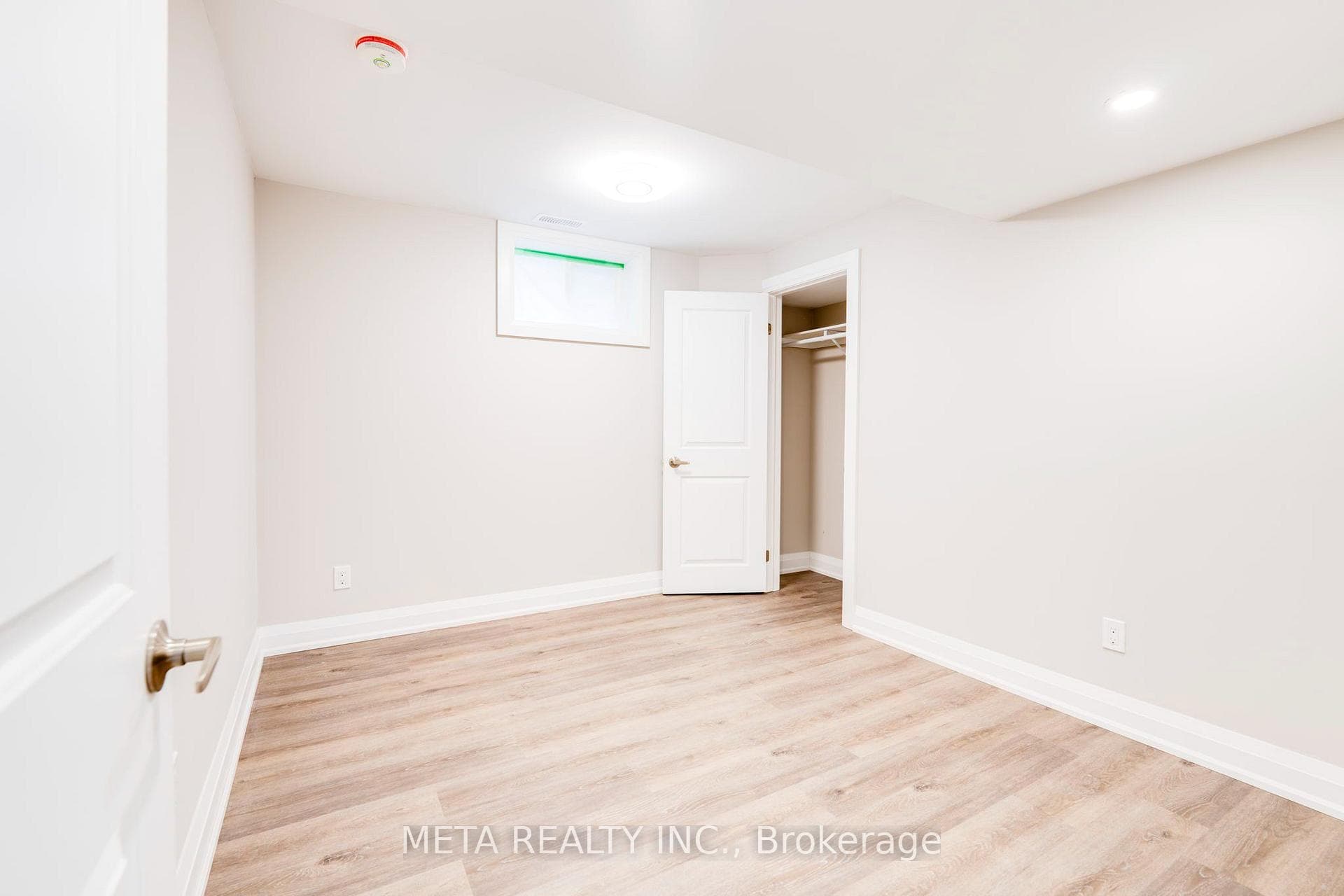 6 Fintona Avenue Unit Bsmnt photo 8