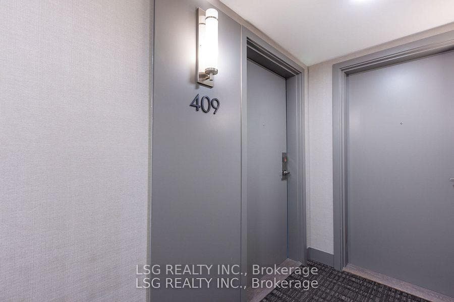 135 Canon Jackson Drive Unit 409 photo 2