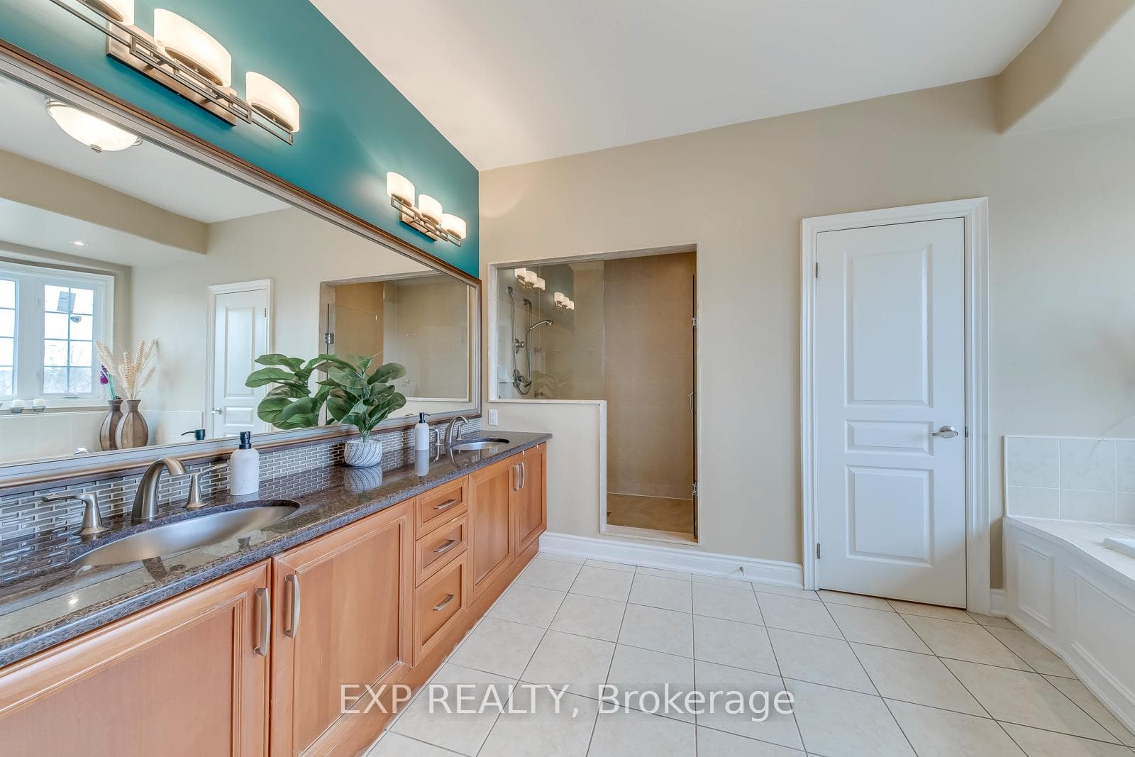 530 Golfview Court photo 29