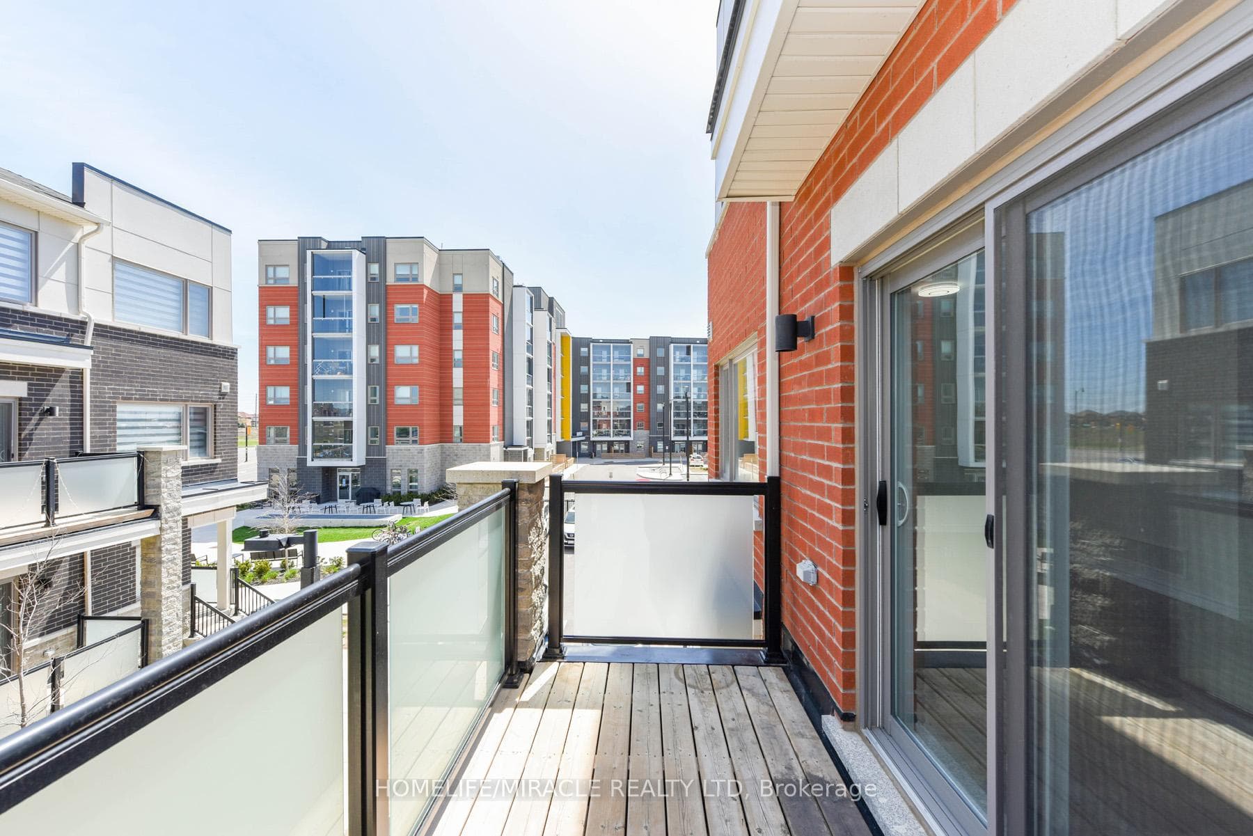 250 Lagerfeld Drive Unit 13 photo 17