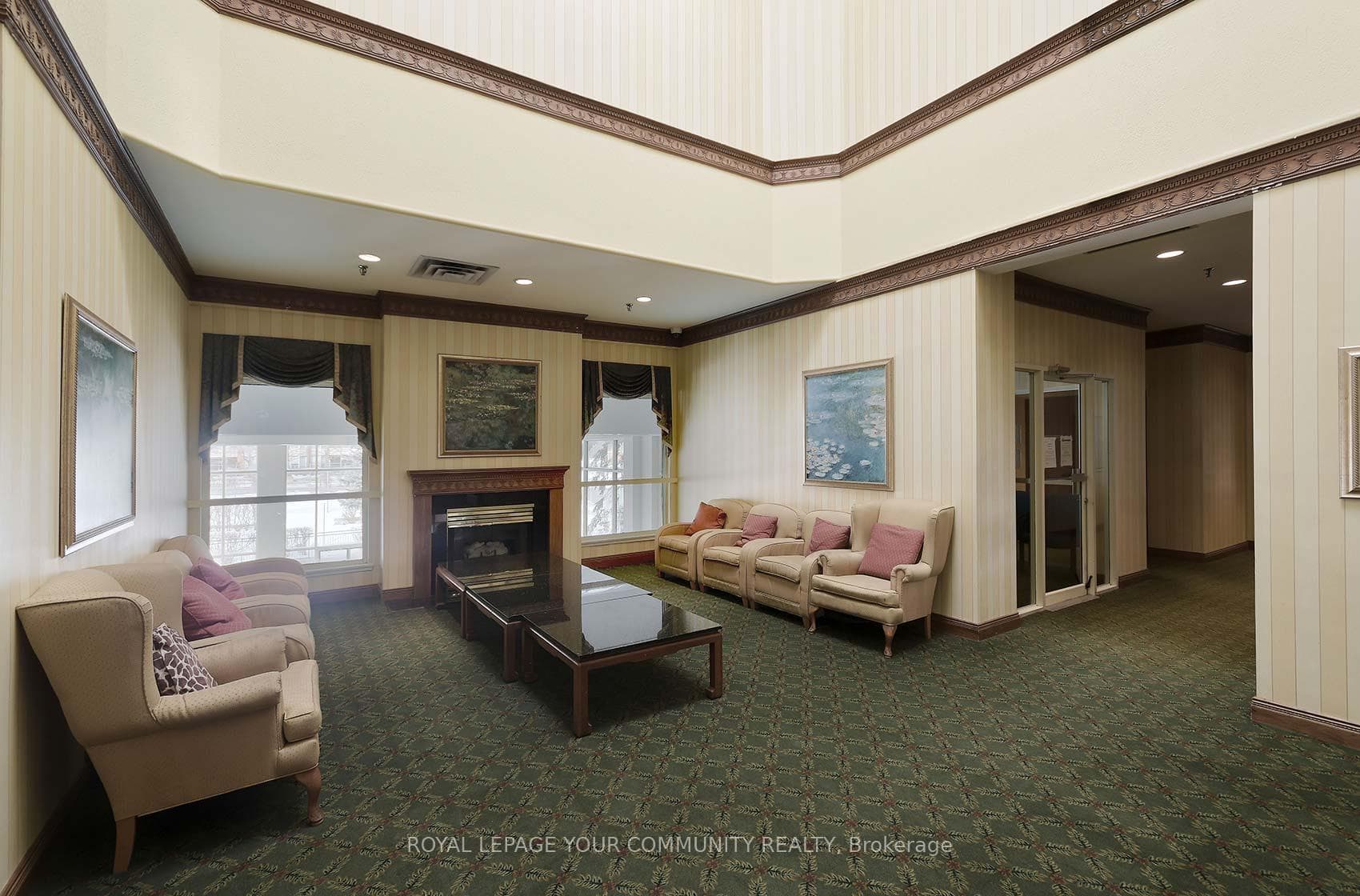 Fireside Lounge