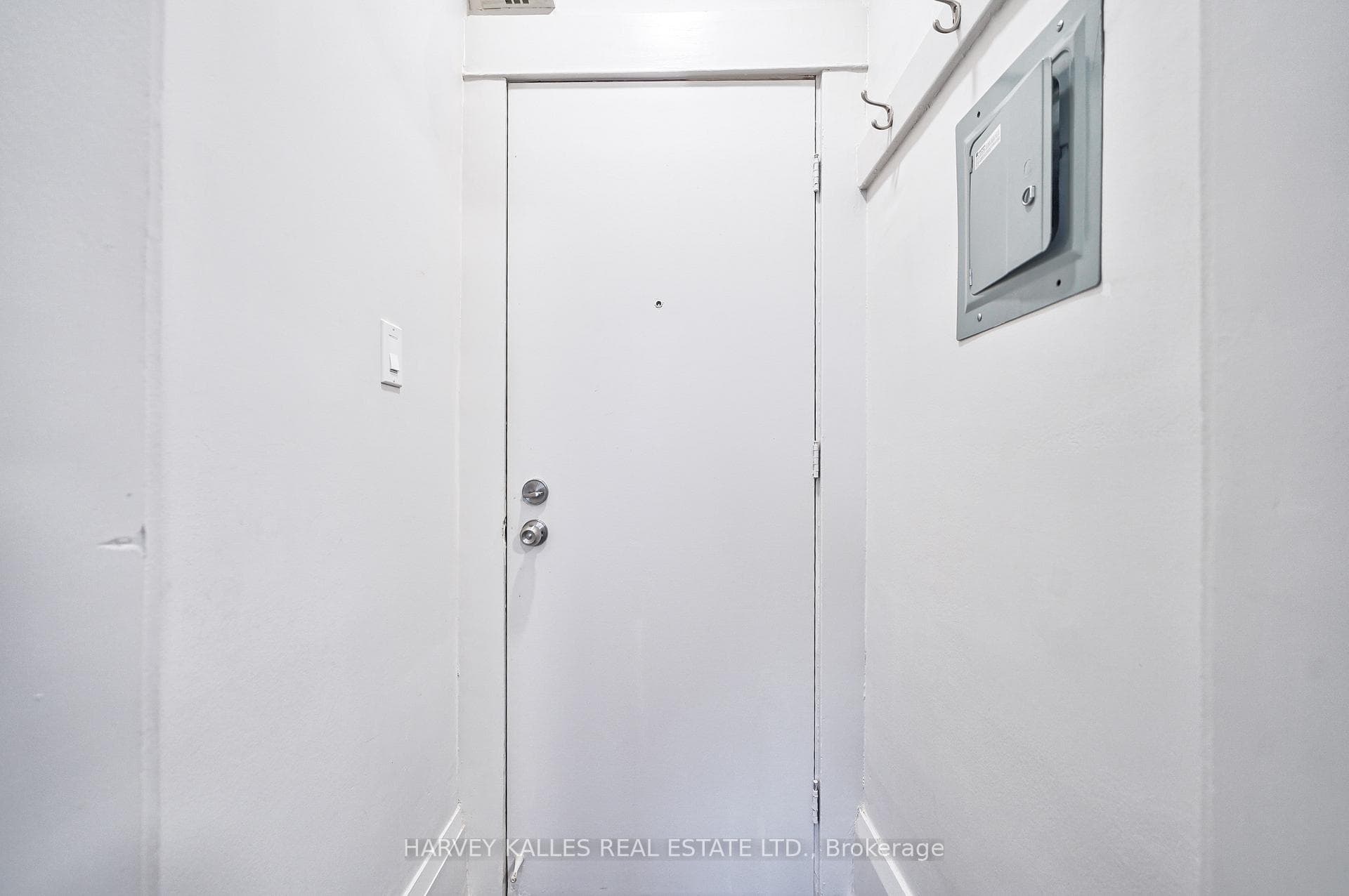 1074 St Clair Avenue Unit 4 photo 12