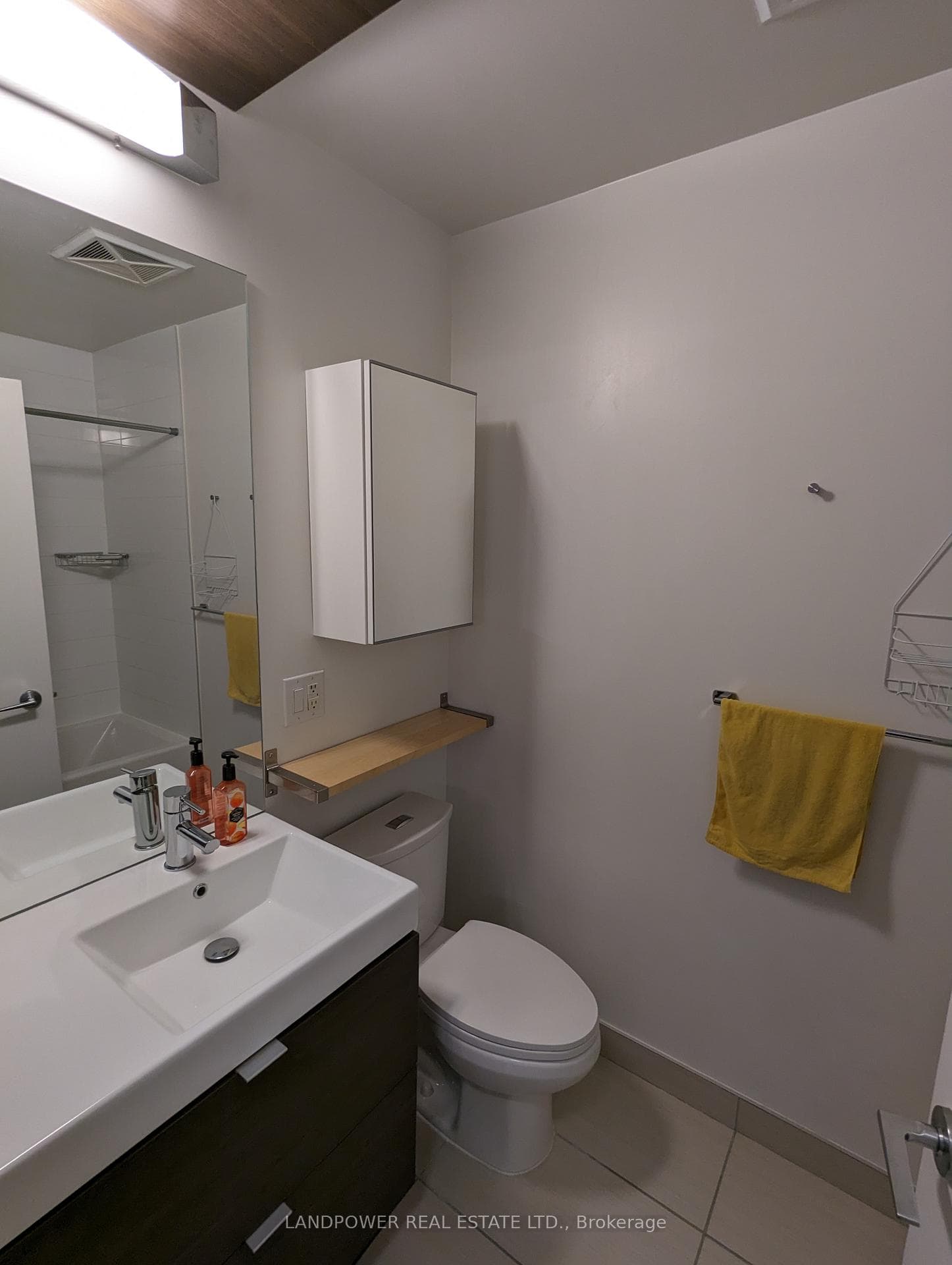 62 Forest Manor Road Unit 902 photo 8