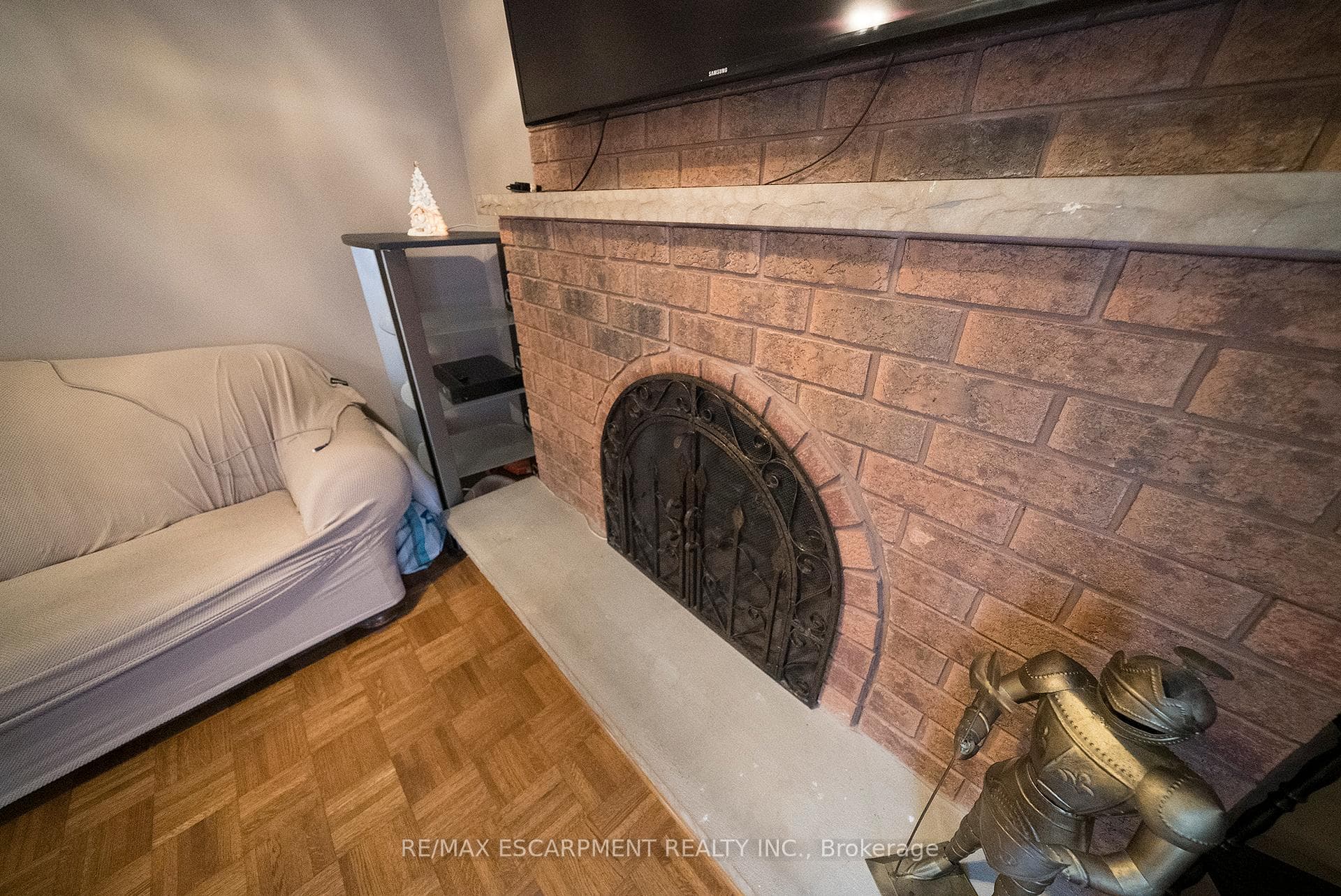 2057 Wincanton Crescent photo 13